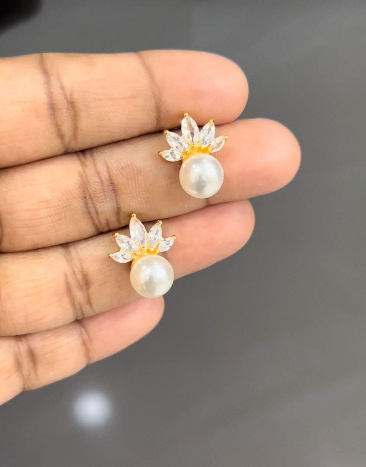 Crown Pearl Stud Earrings – Gold-Plated CZ Leaf Design with Classic Pearl