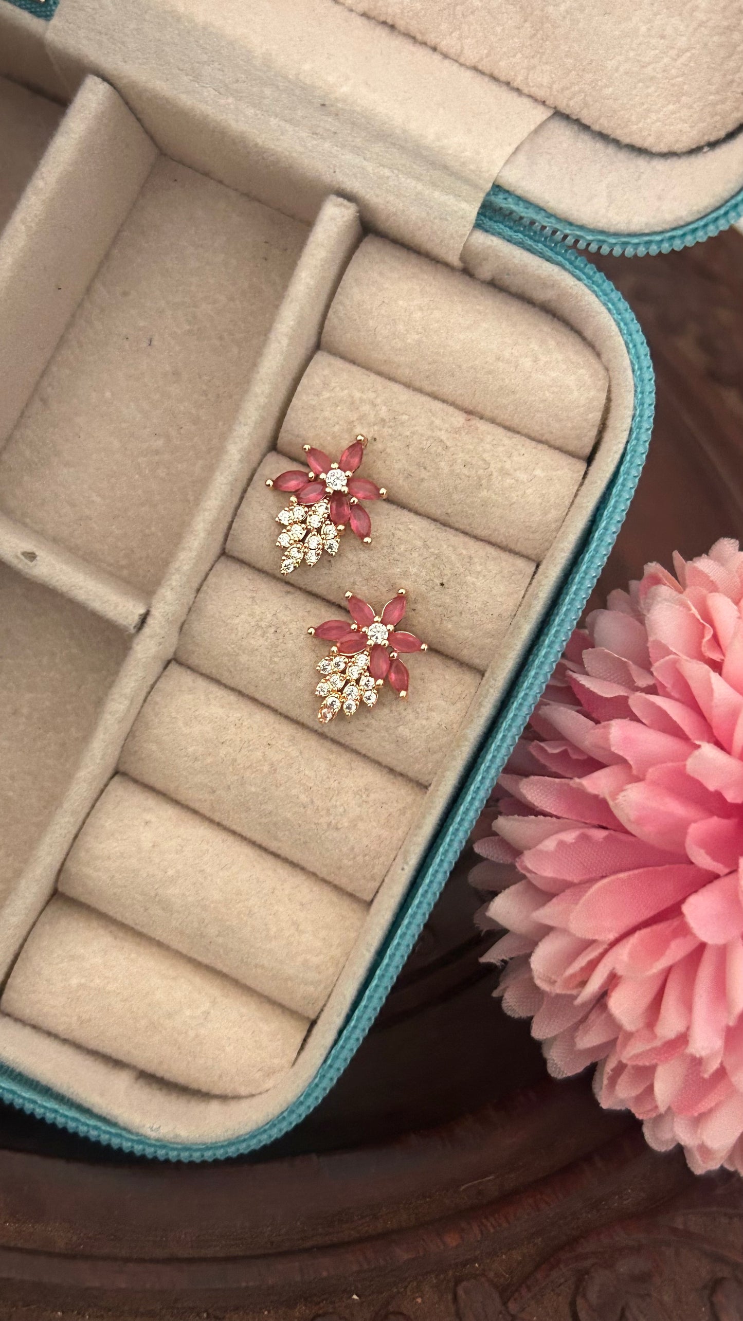 Cz red flower stud with cone pattern with petals