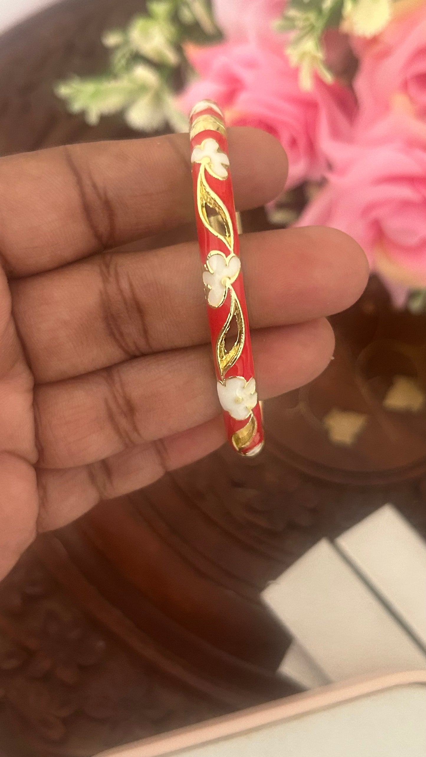 "Elegant Red Enamel Floral Openable Kada for Women – Gold-Plated Bangle with White Flower & Leaf Design"