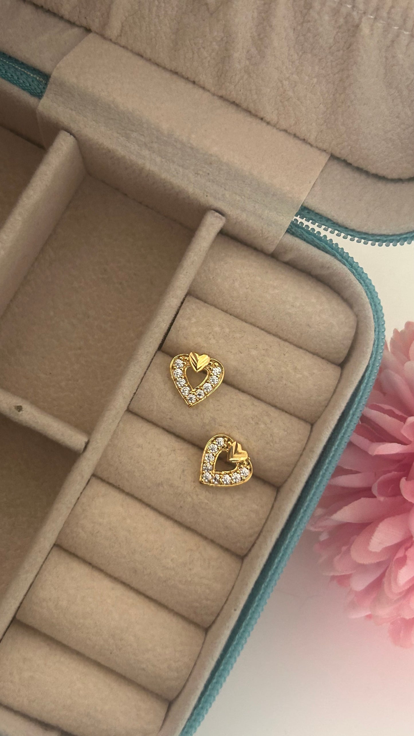 CZ heart shape stud