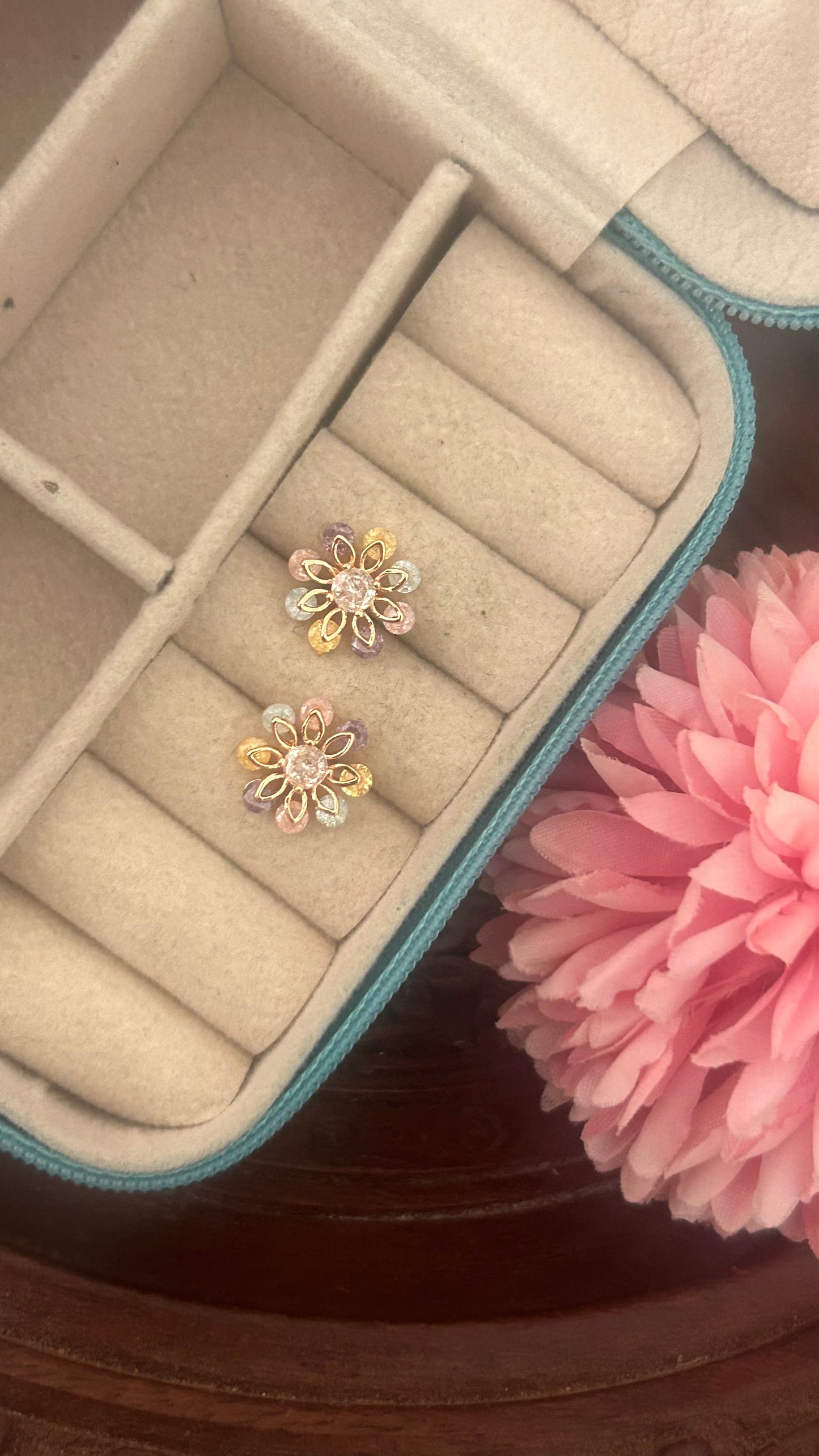 Cz multicoloured cute flower stud