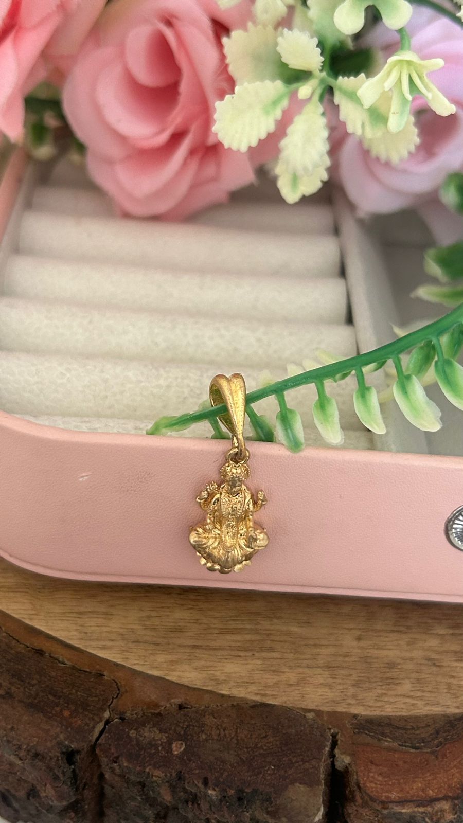 Panchaloham Lakshmi Devi Pendant – Traditional Gold Finish Divine Jewelry