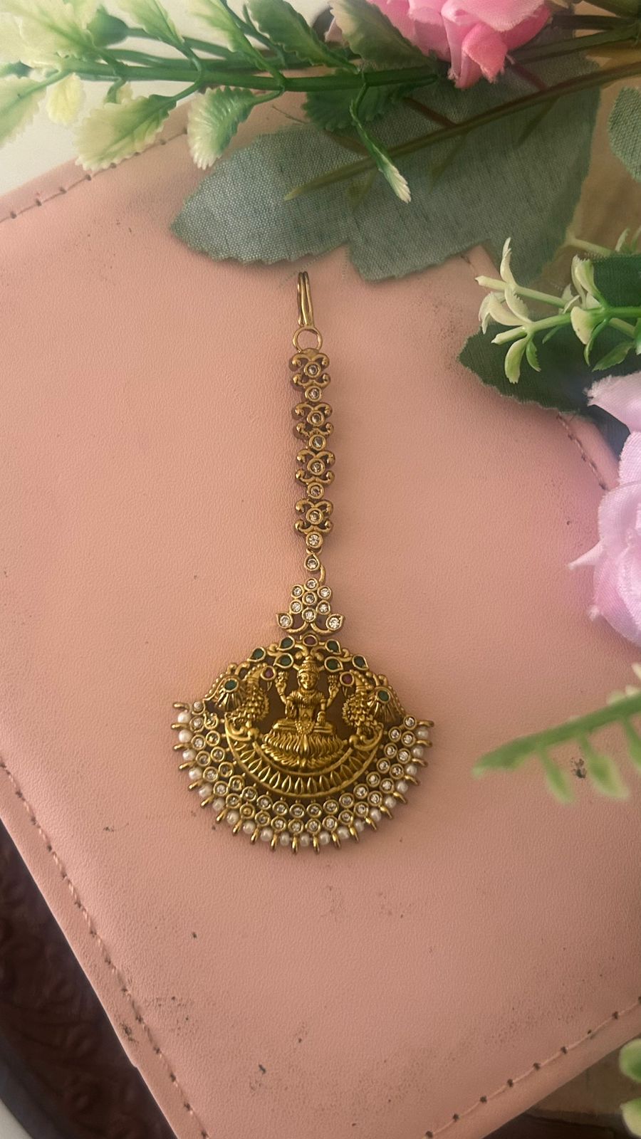 LAXMI FLOWER GREENSTONE HAIR PAPATI
