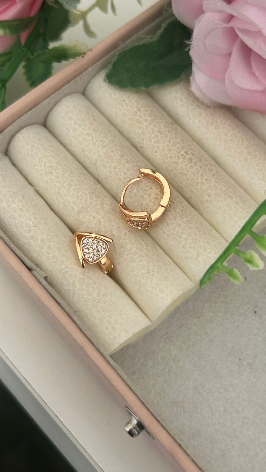Minimal Triangle Crystal Bali Earrings ll Rose Gold Triangle CZ Bali Earrings for Women