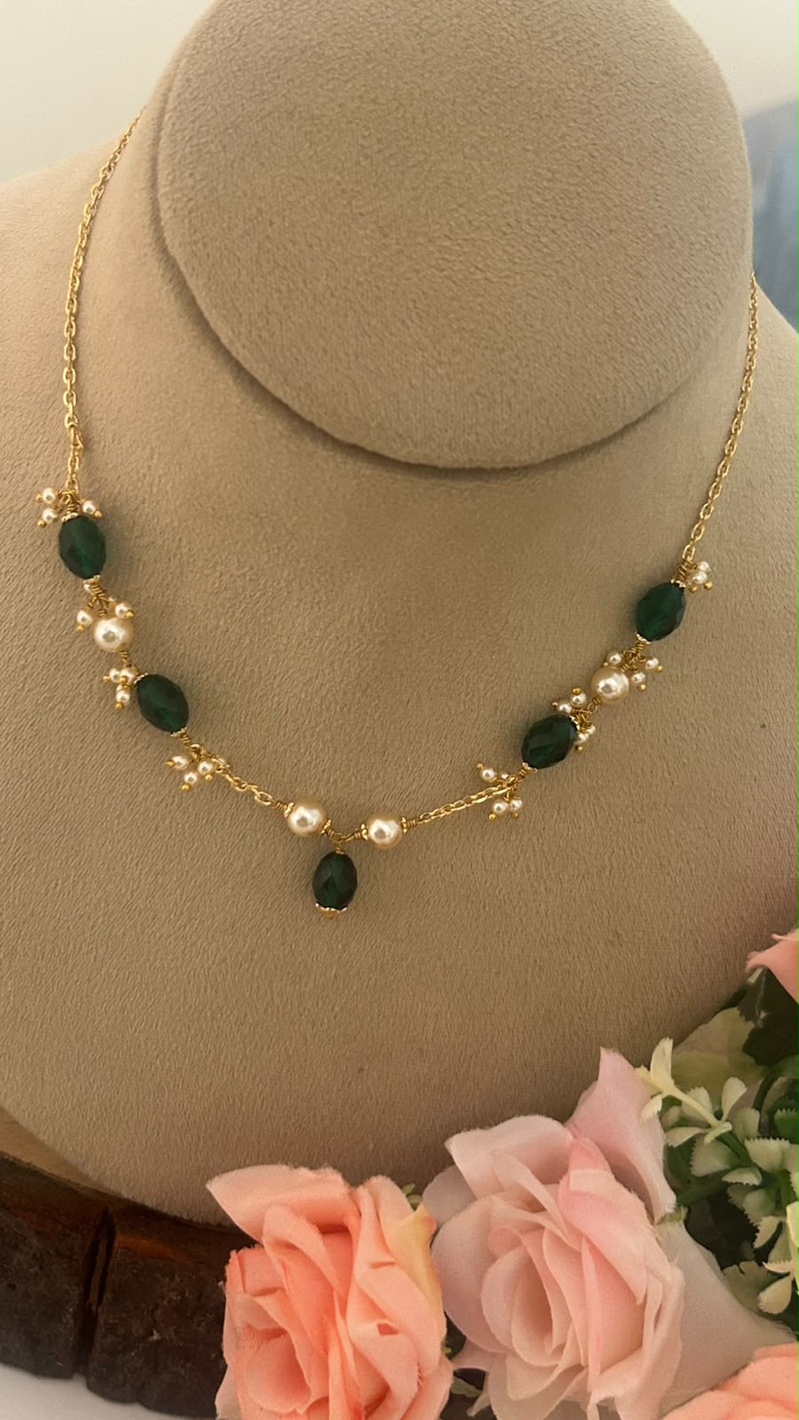 Green Beads Necklace with Swarovski Pearl Drops – 16 Inches Chain