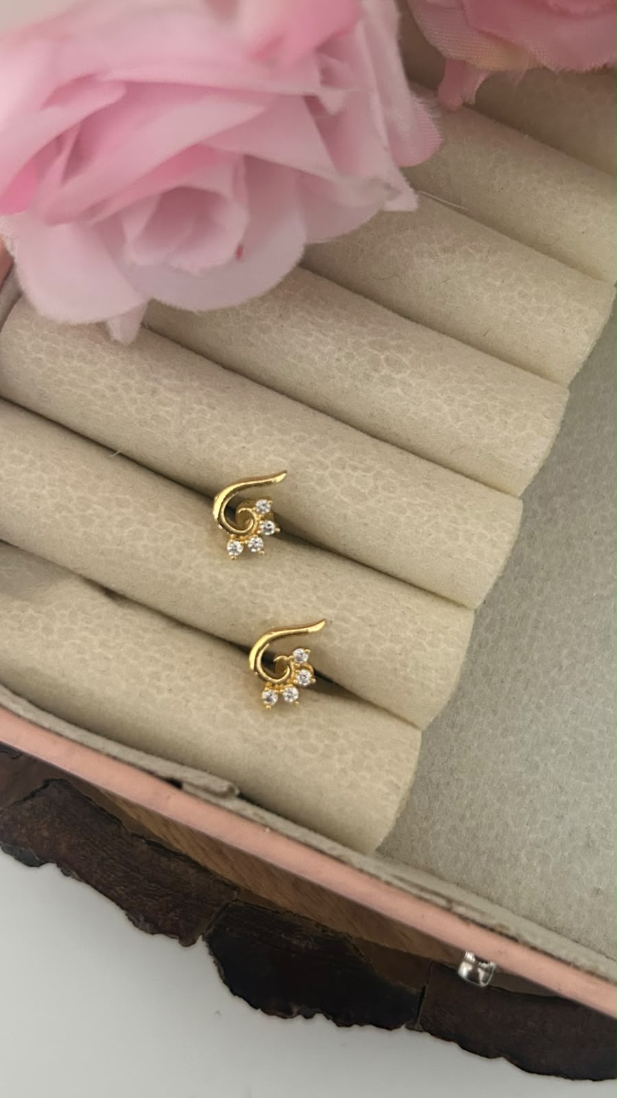 Mini Peacock Feather Screwback Stud Earrings | Gold Finish Diamond Replica