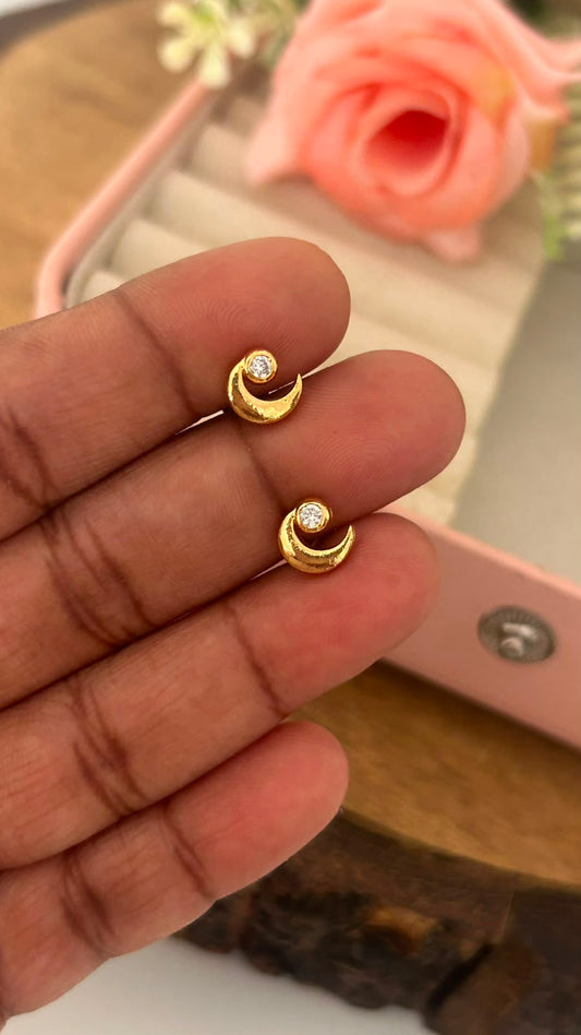 Panchaloham Crescent Moon Stud Earrings for Women