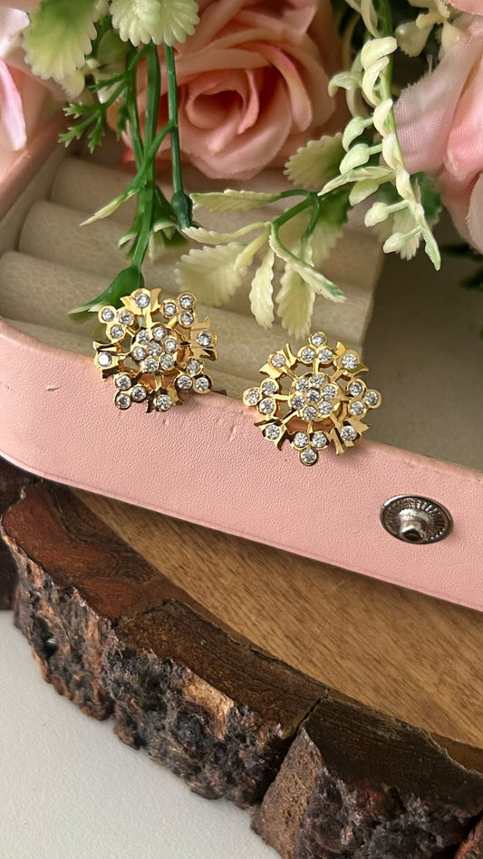 Panchaloham Polished Sparkle Flower Stud Earrings
