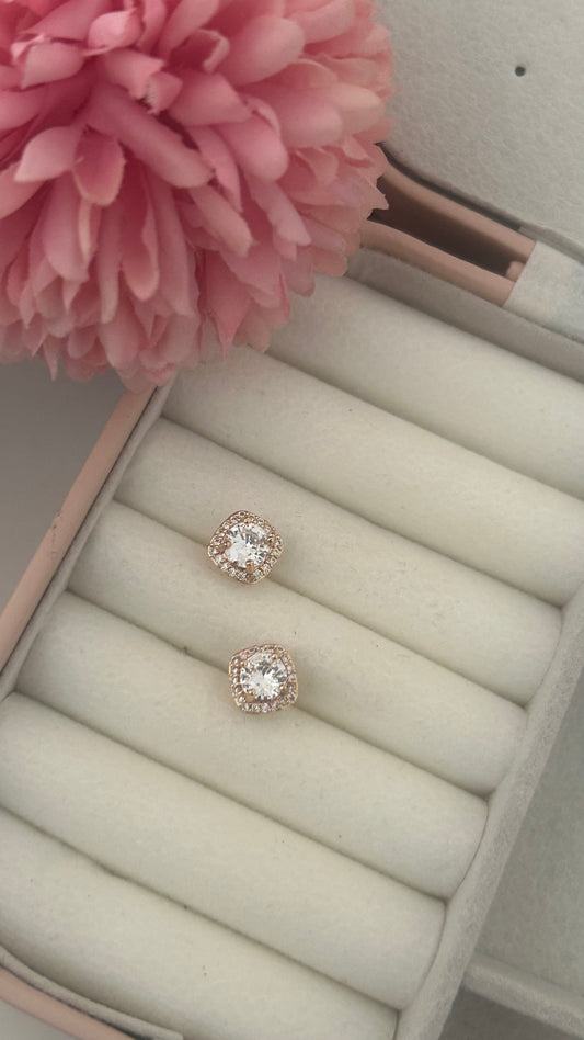 CZ FULL WHITE STONES STUD