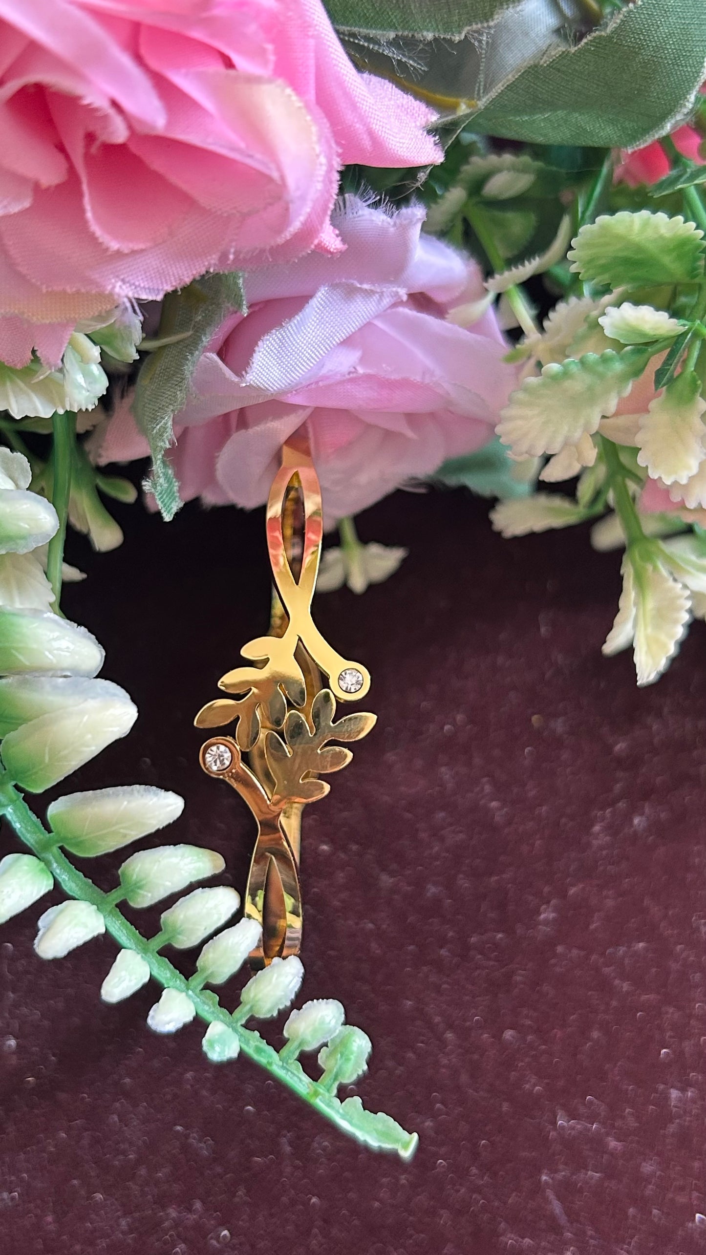 Petal & Leaf Gold  Tone Bracelet openable