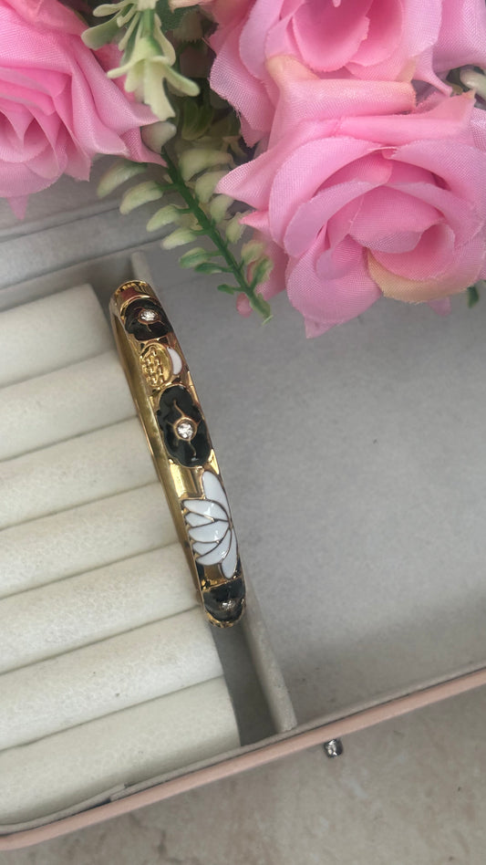 Elegant Enamel Black Floral Bangle with Crystal Accents"