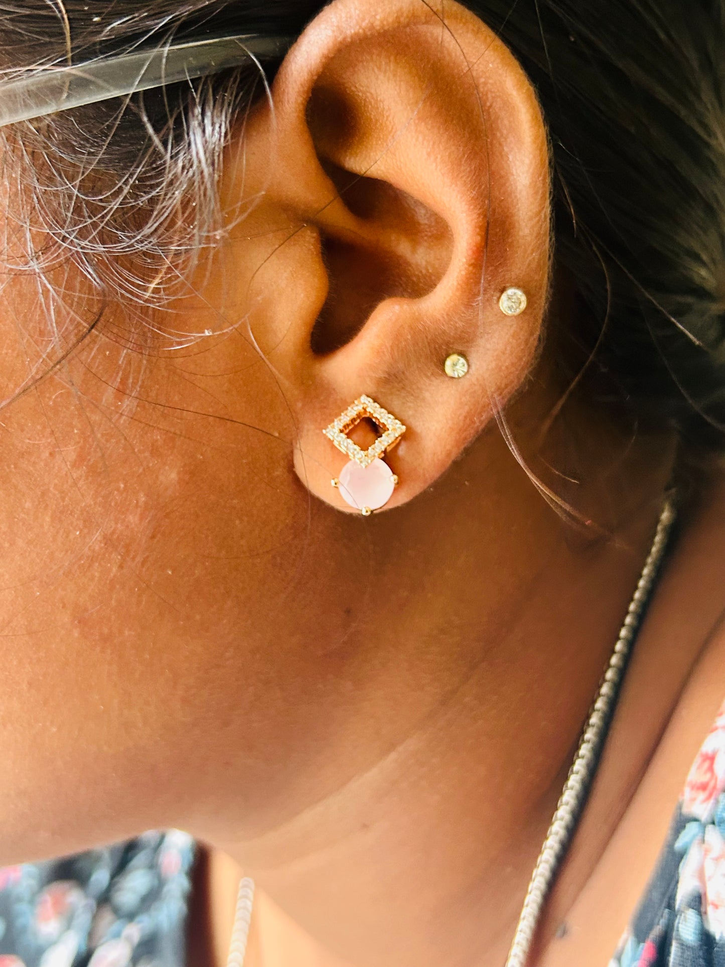 CZ diamond shape stud with peach stone