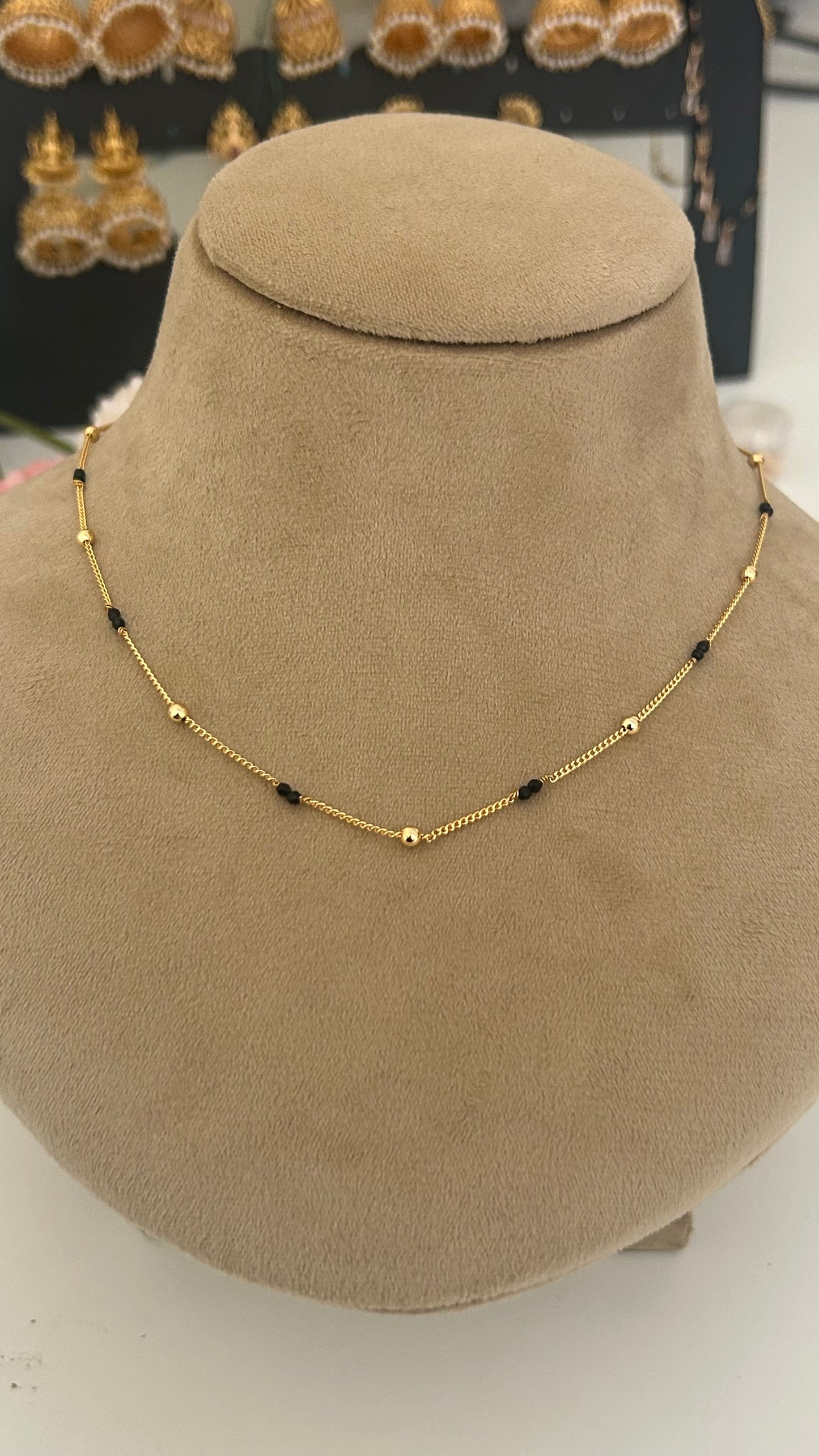 Simple chain with middle small beads in 16 inches 18 middle