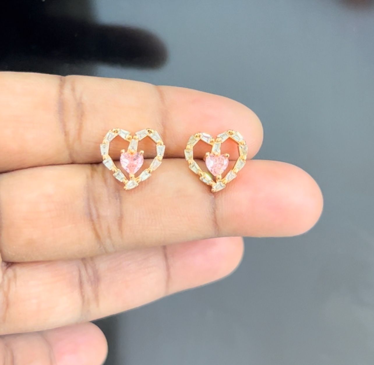 CZ HEART SHAPE STUD