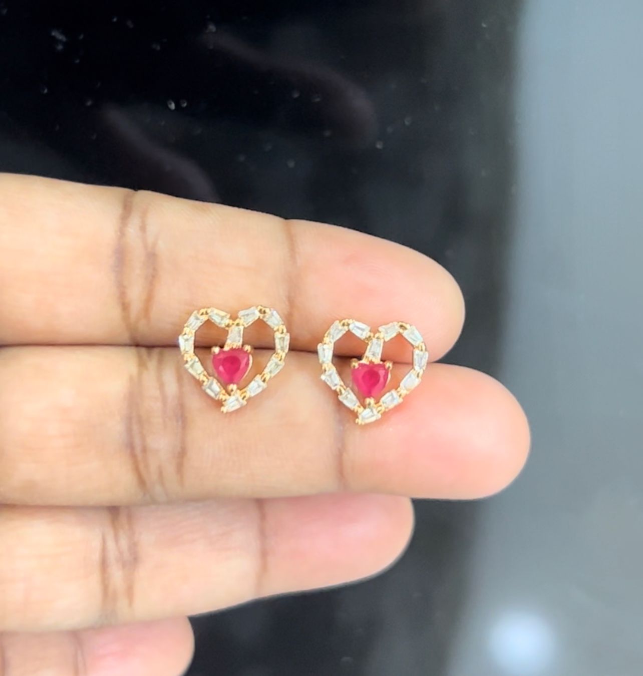 CZ HEART SHAPE STUD