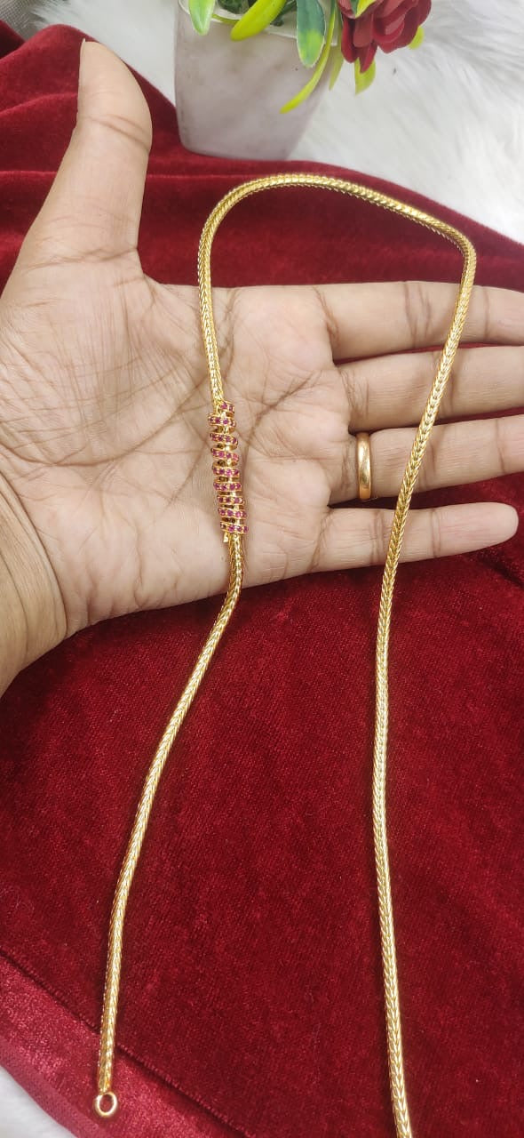 Micro gold plated mop chain with side pendant