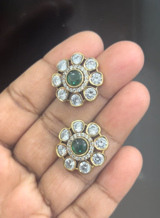 CZ antique finish round shape stud with green stone middle