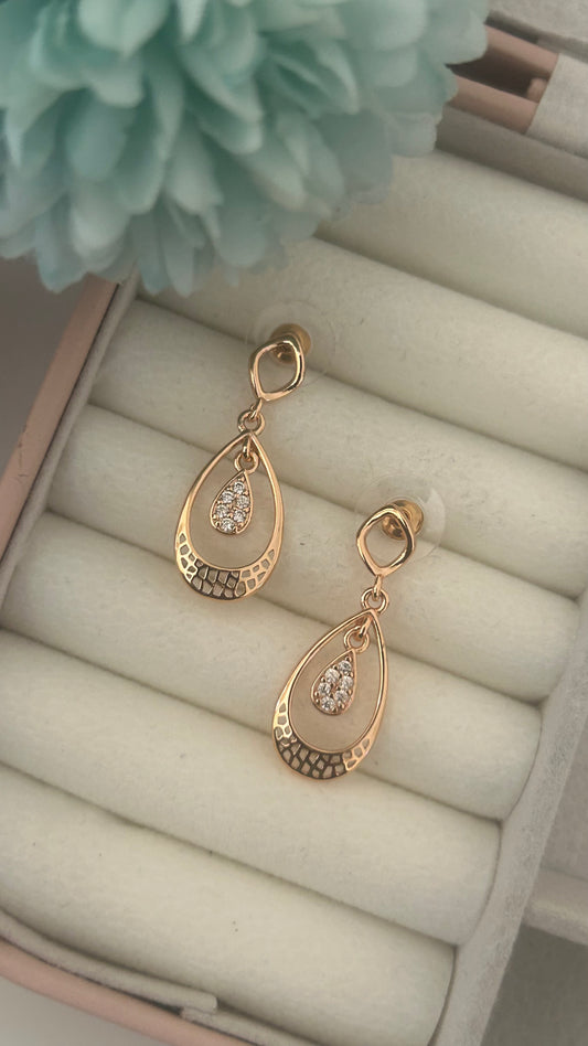 CZ hanging oval shape stud with middle drop