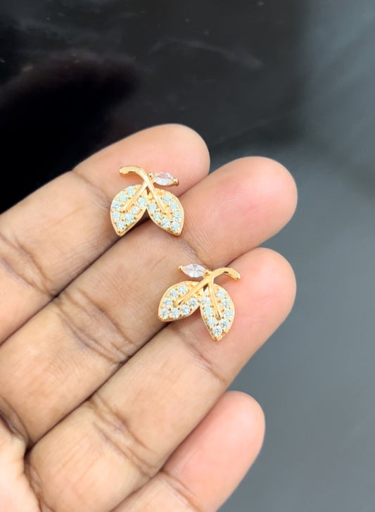 CZ full stone leaf stud