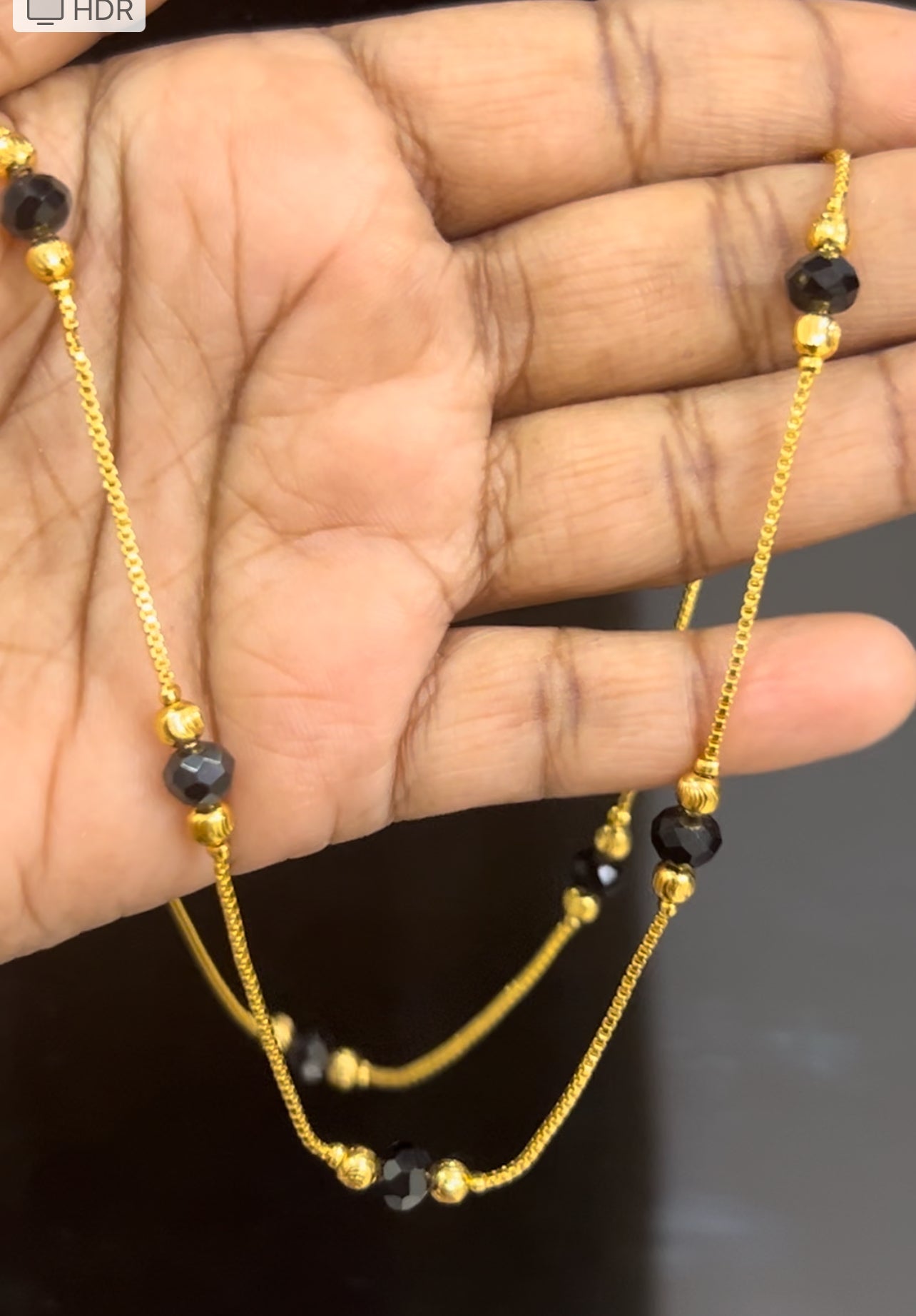 Daily wear chain with black stones