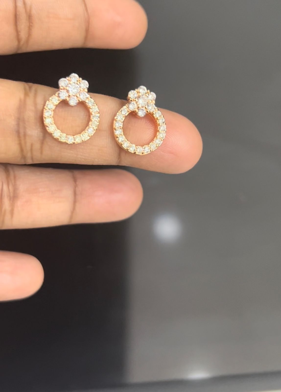 CZ White stones round shape stud