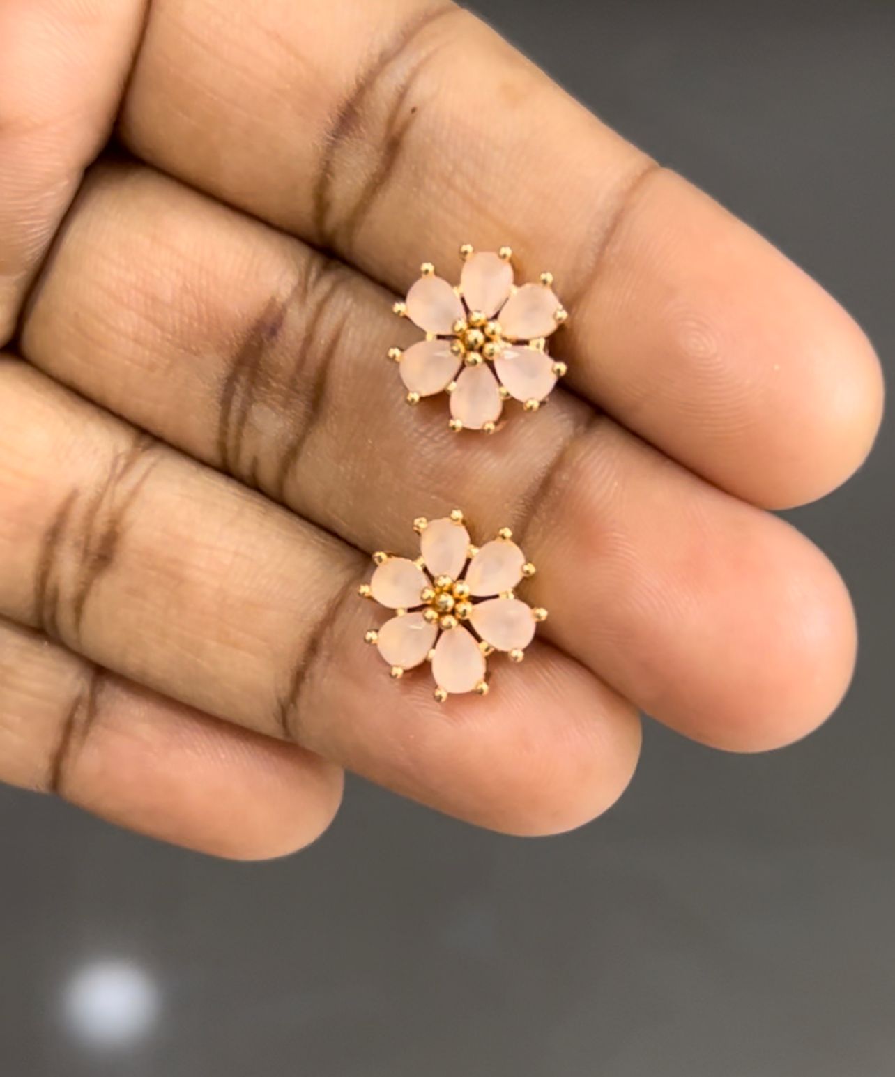 CZ Flower shape beautiful stud