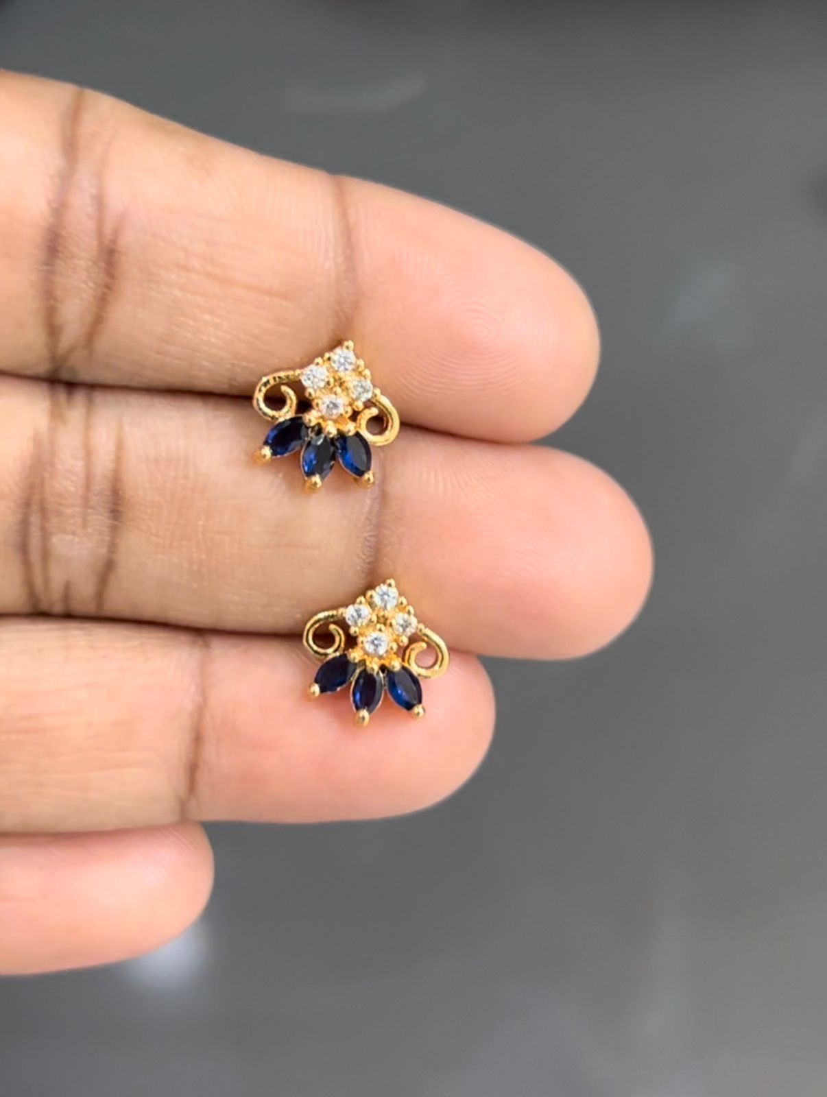 CZ CUTE CROWN EARRINGS