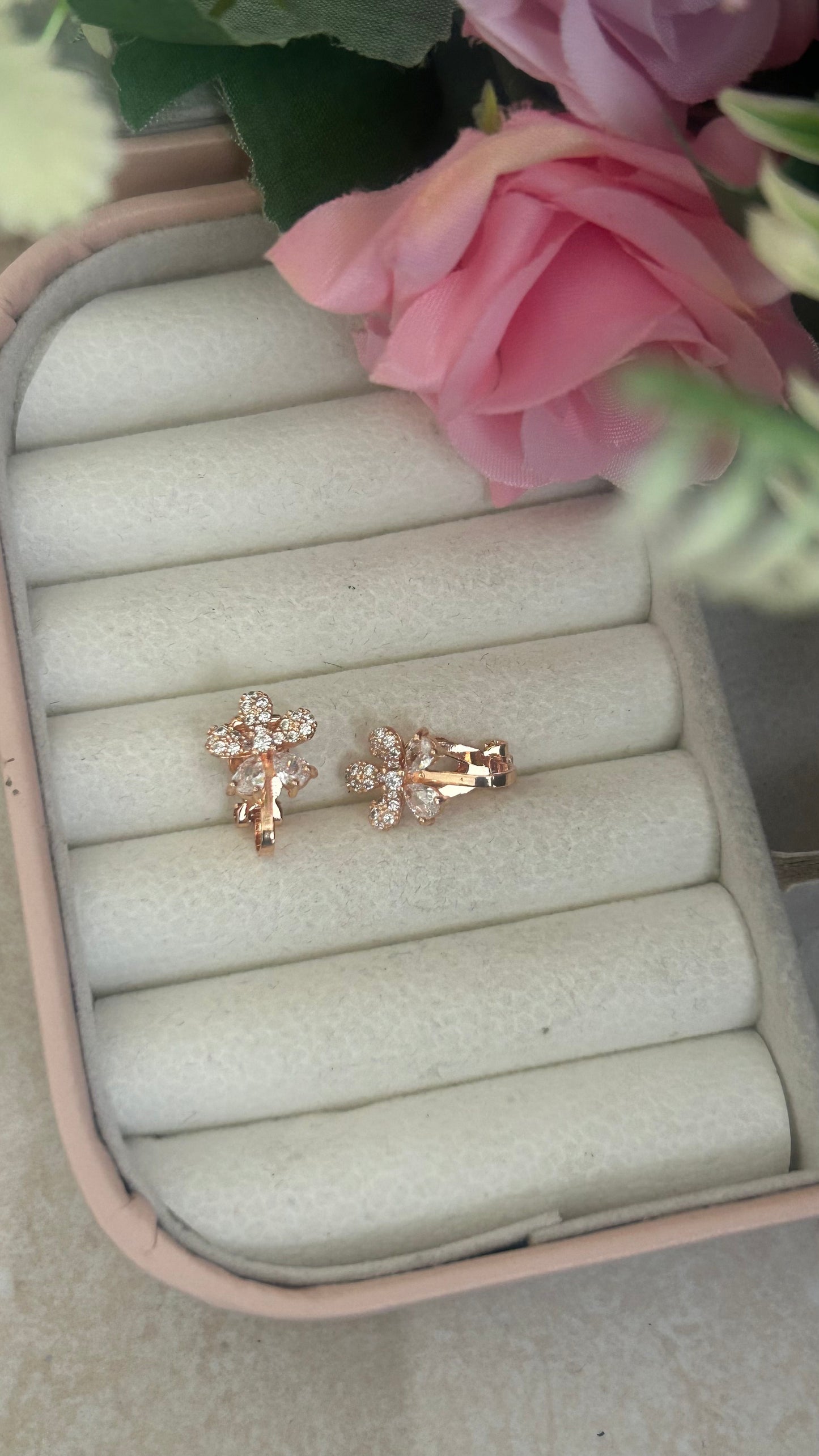 Elegant Multicolor Square Stud Earrings – Pastel Pink, Blue, Yellow Crystals in Gold Setting"