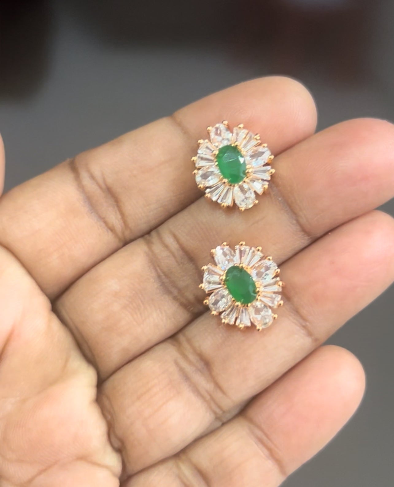 CZ  green stone flower stud