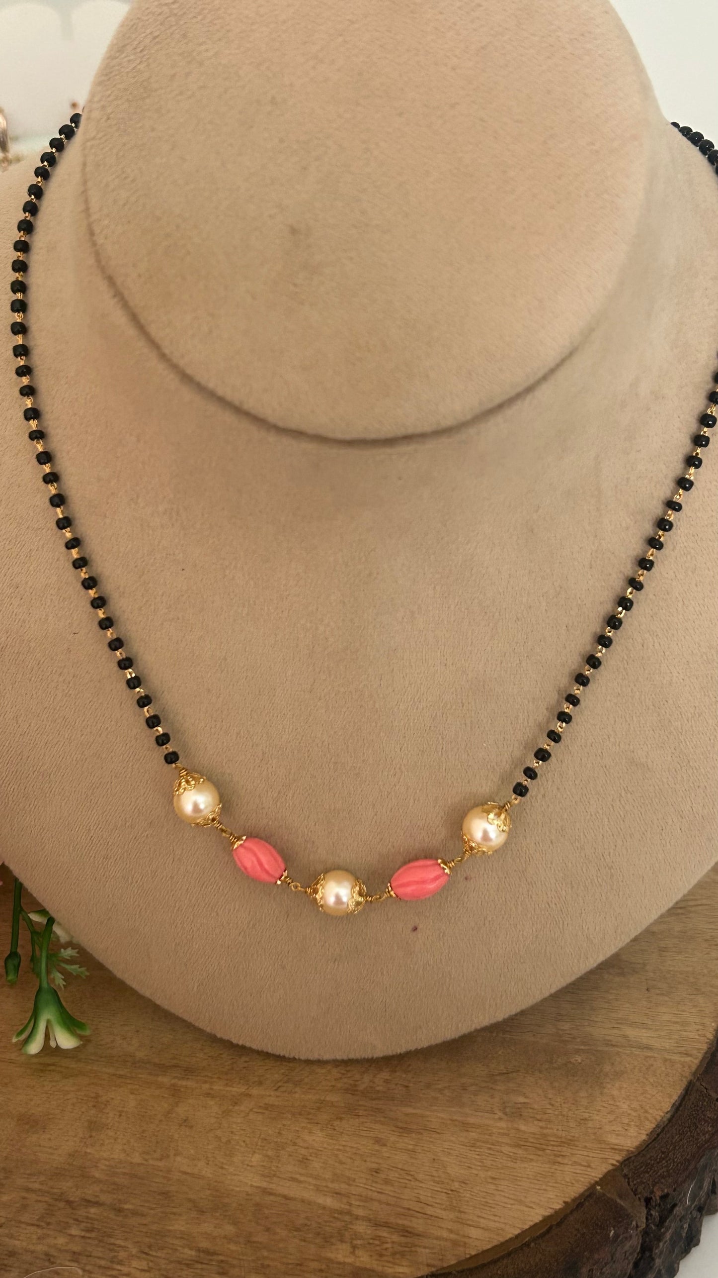 Swarovski Pearl TulipBeads Trendy Black Beads Chain