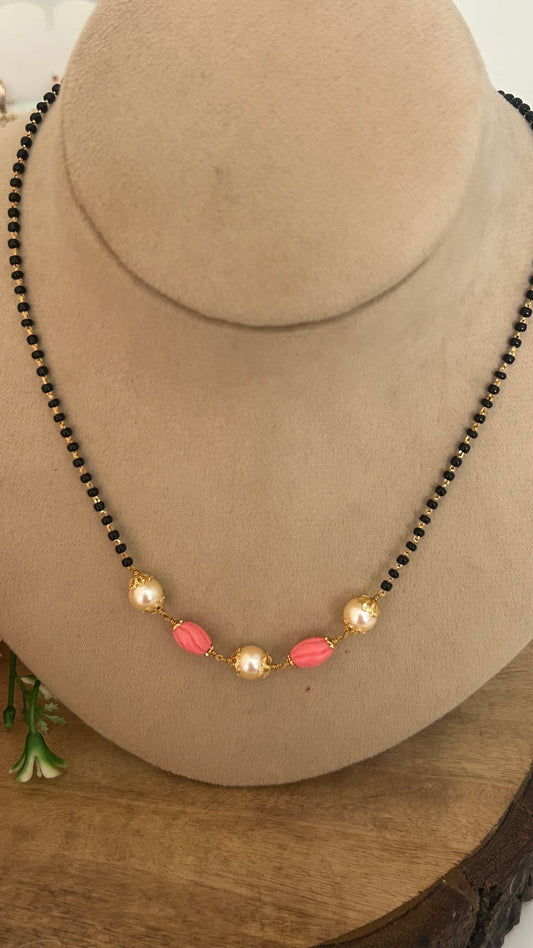 Swarovski Pearl TulipBeads Trendy Black Beads Chain