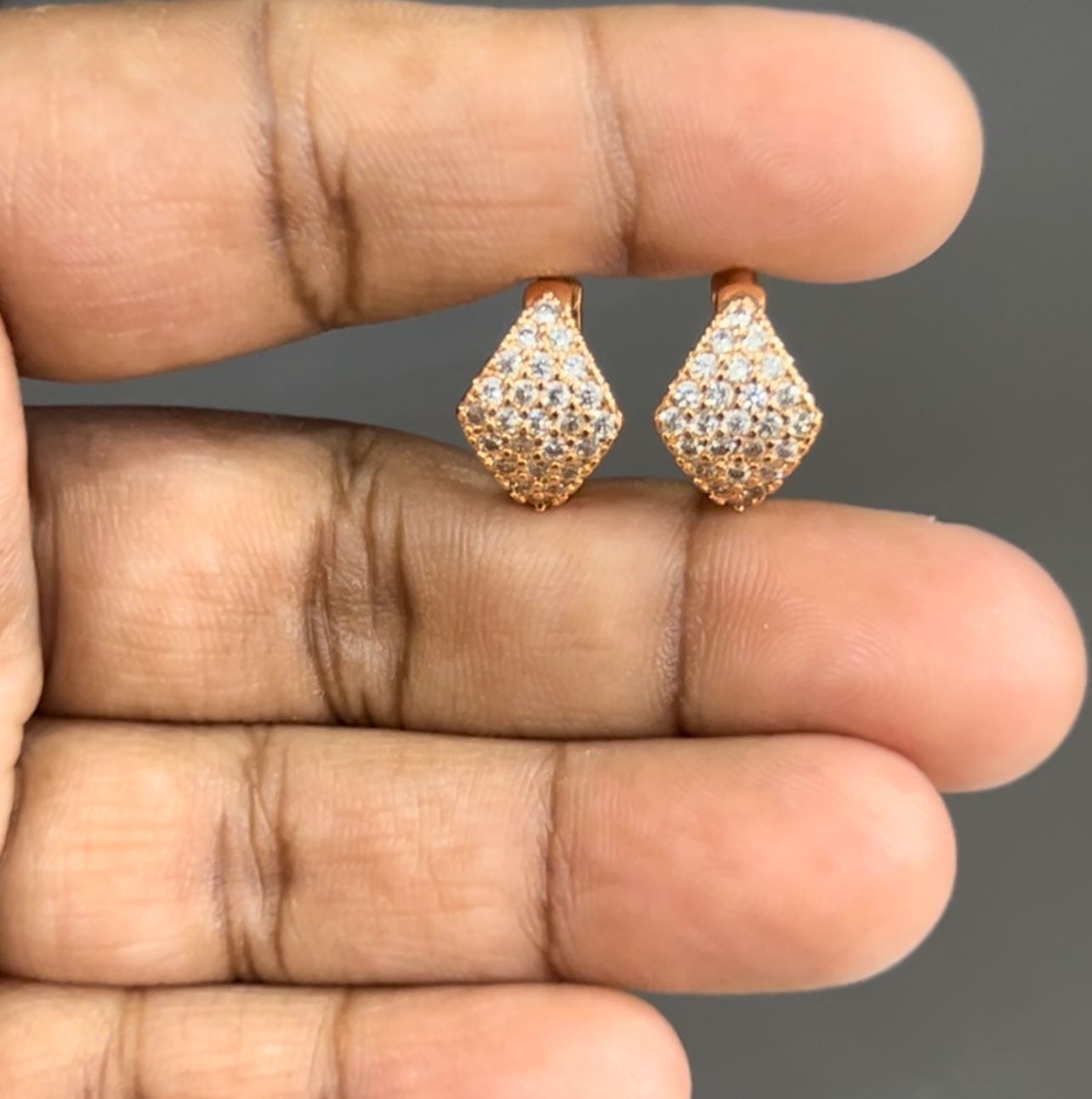 CZ White stones Simple Bali Earrings