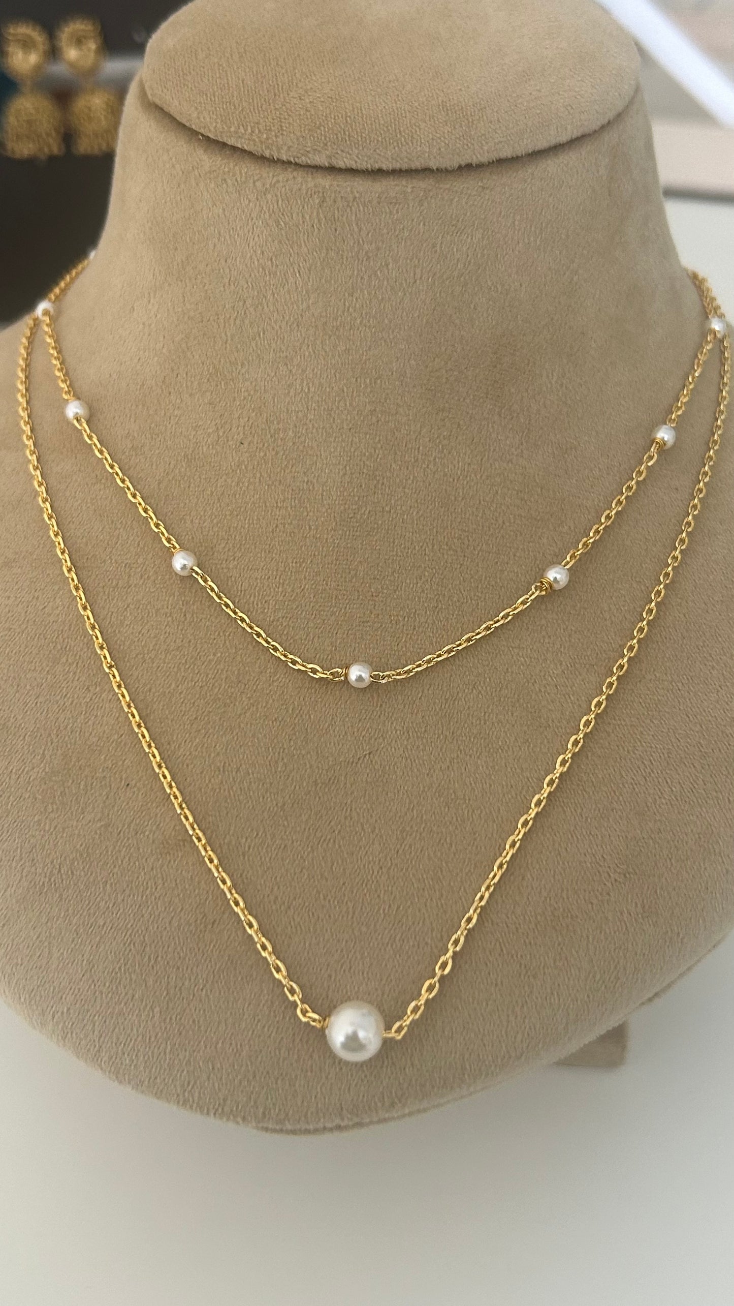 2 layer fancy pearl chain in 20 inches