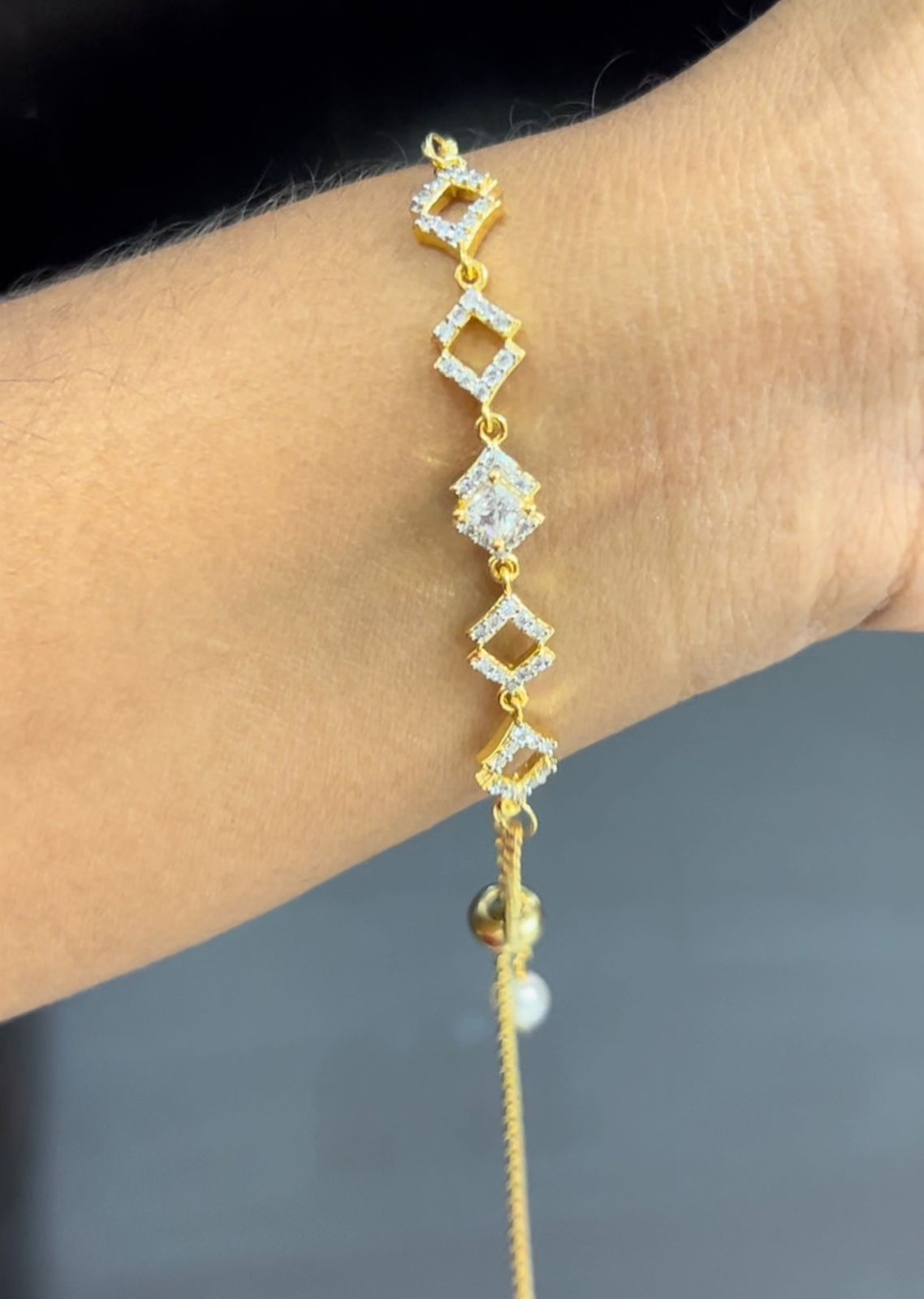 CZ BRACELET WITH PEARL HANGINGS