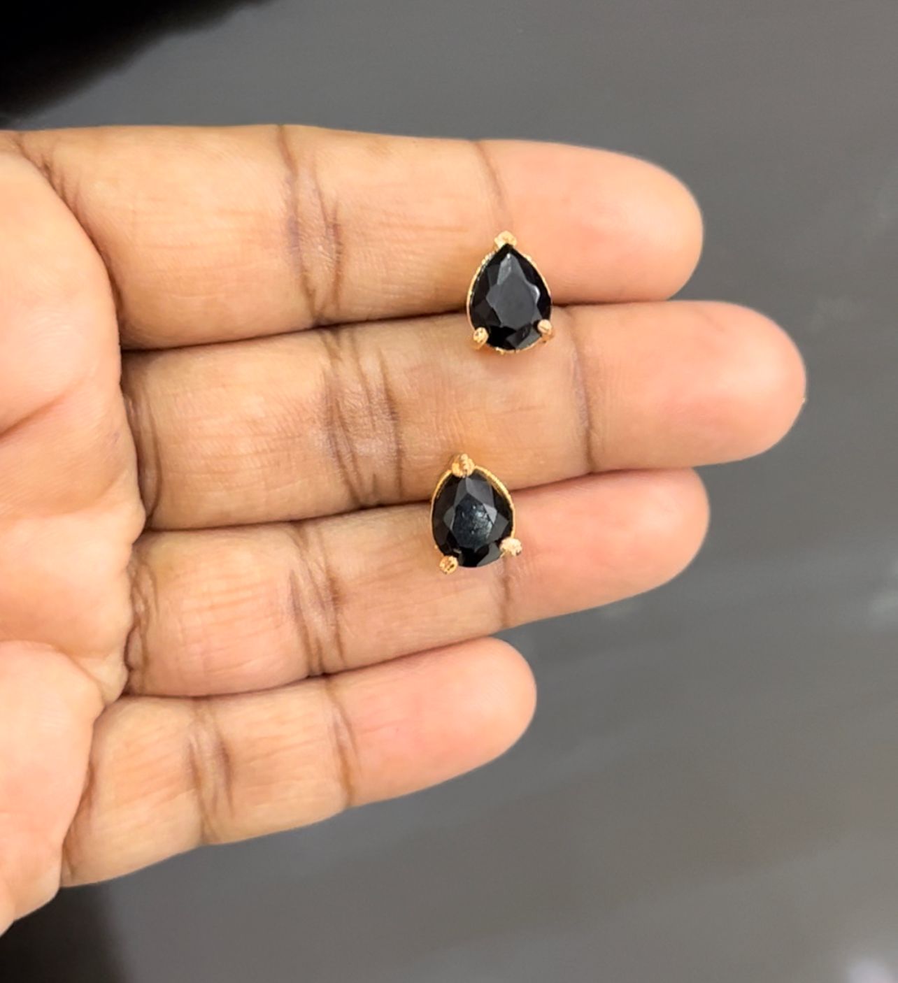 CZ BLACK COLOUR OVAL SHAPE STUD