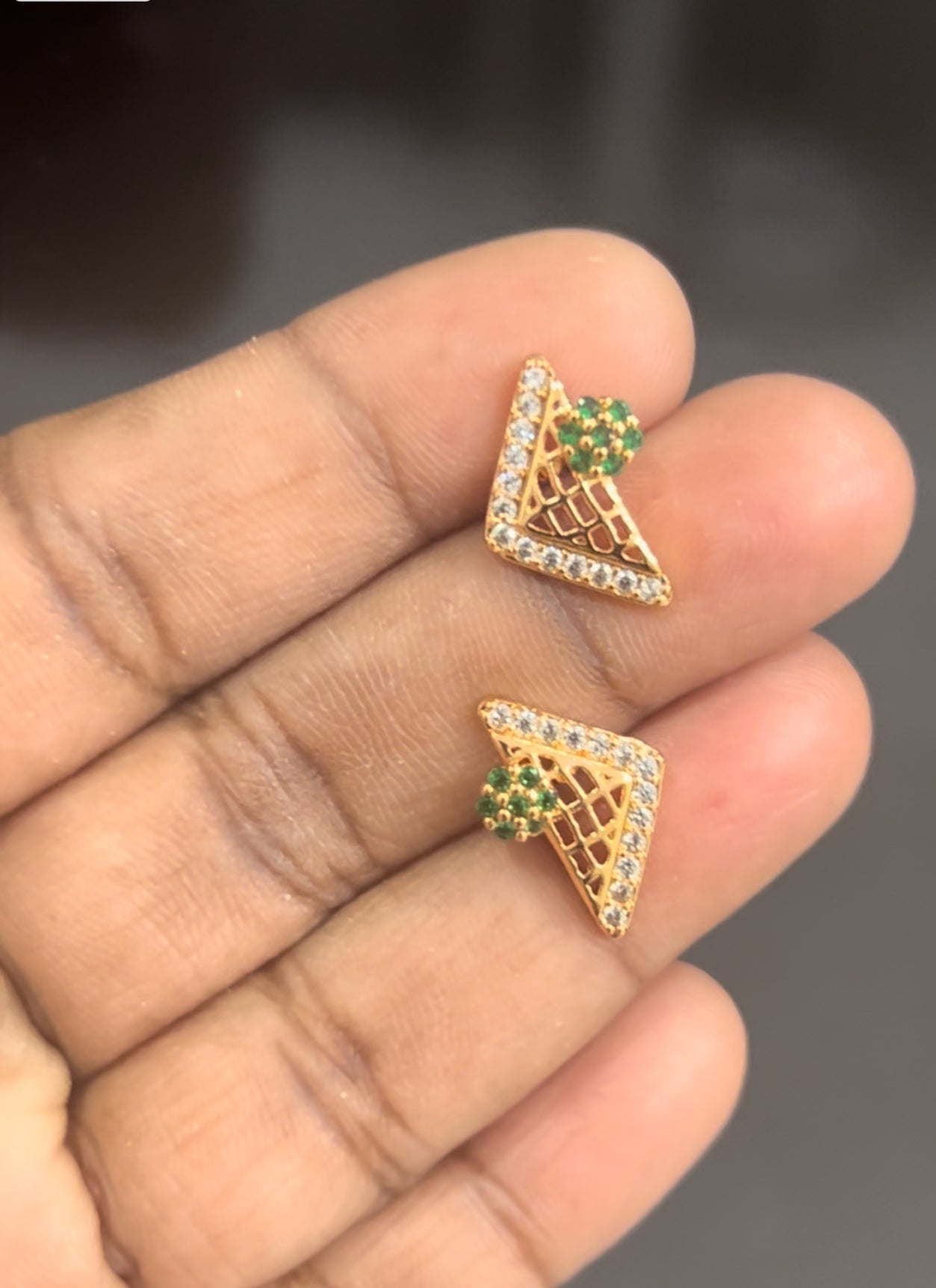 CZ triangle shape stud with small flower