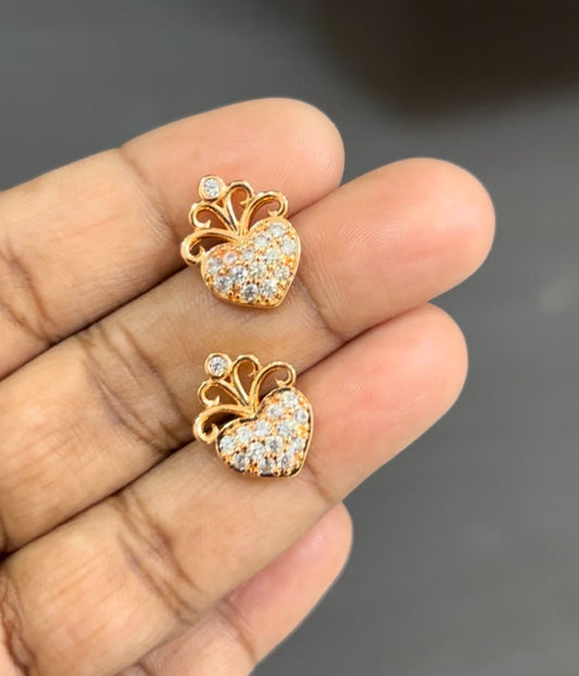 CZ LOVE SHAPE EAR STUD