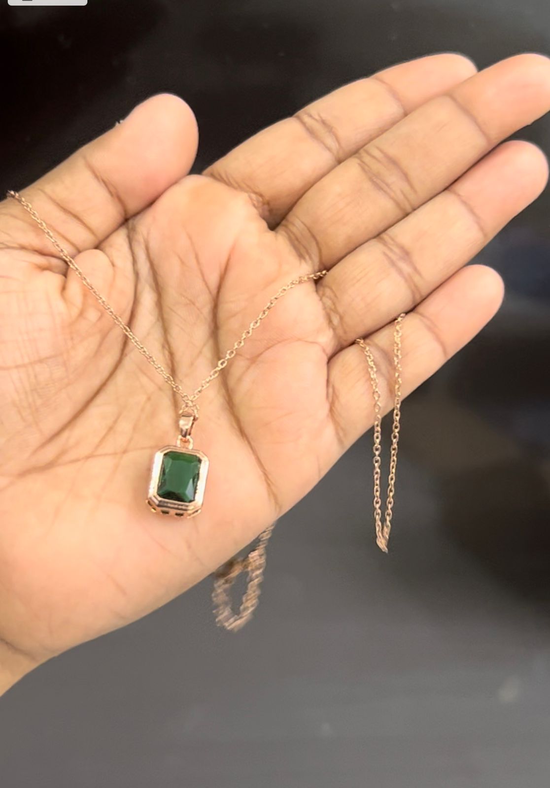 Emerald Green Pendant Necklace in Rose Gold Finish – Elegant Charm