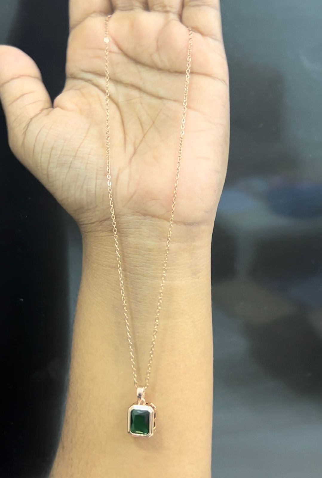 Emerald Green Pendant Necklace in Rose Gold Finish – Elegant Charm