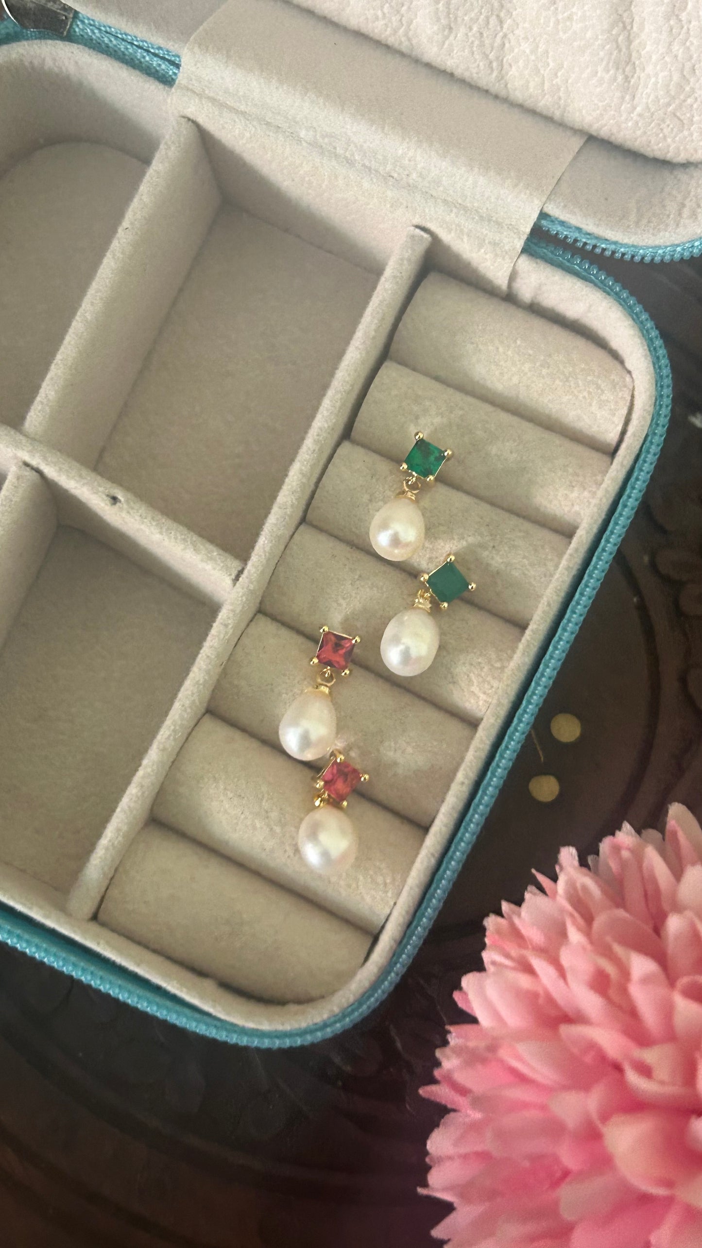 Cz studs with pearl drop