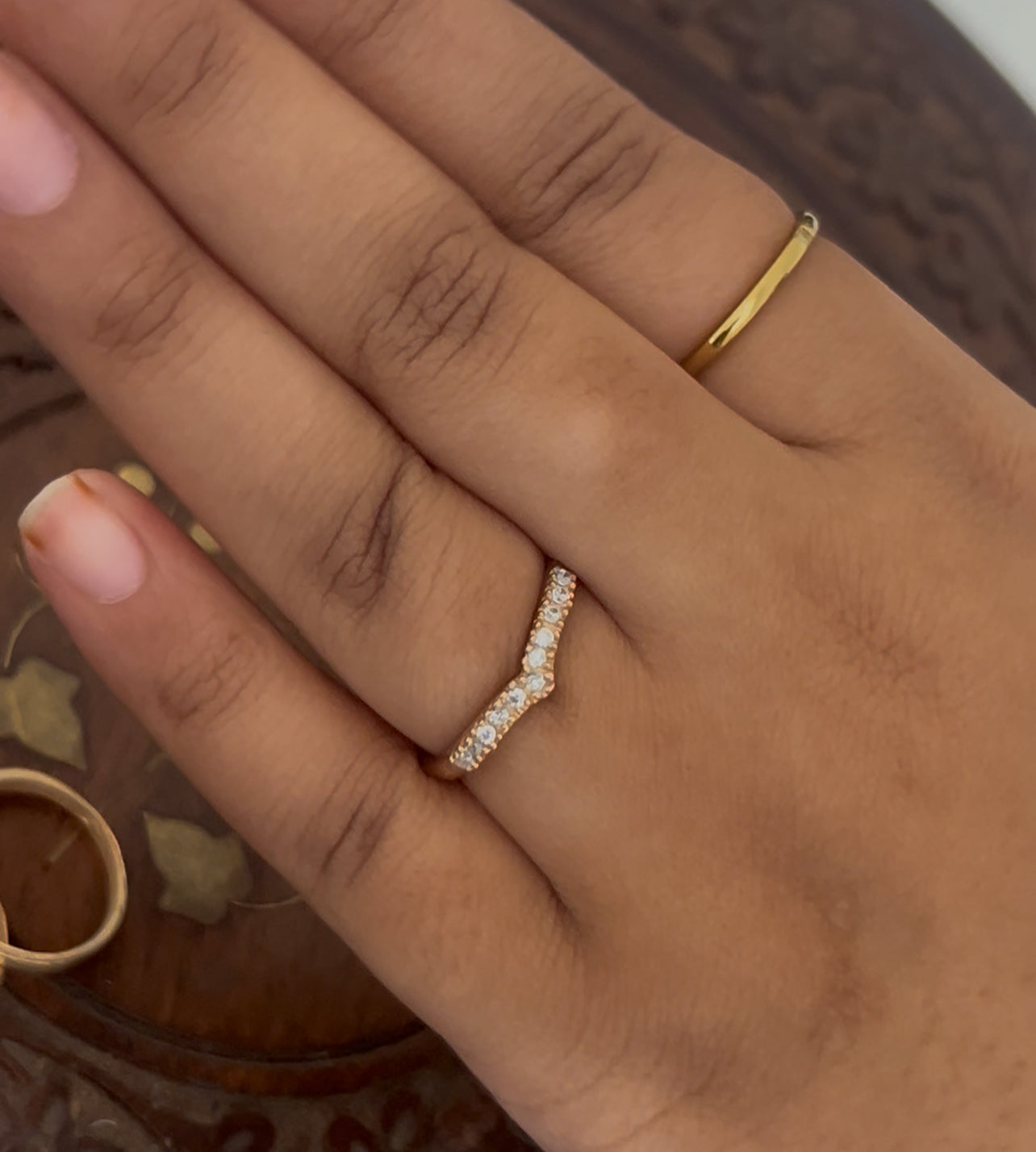 Panchaloham Slim Ring with Sparkling Stones – Elegant & Timeless Piece
