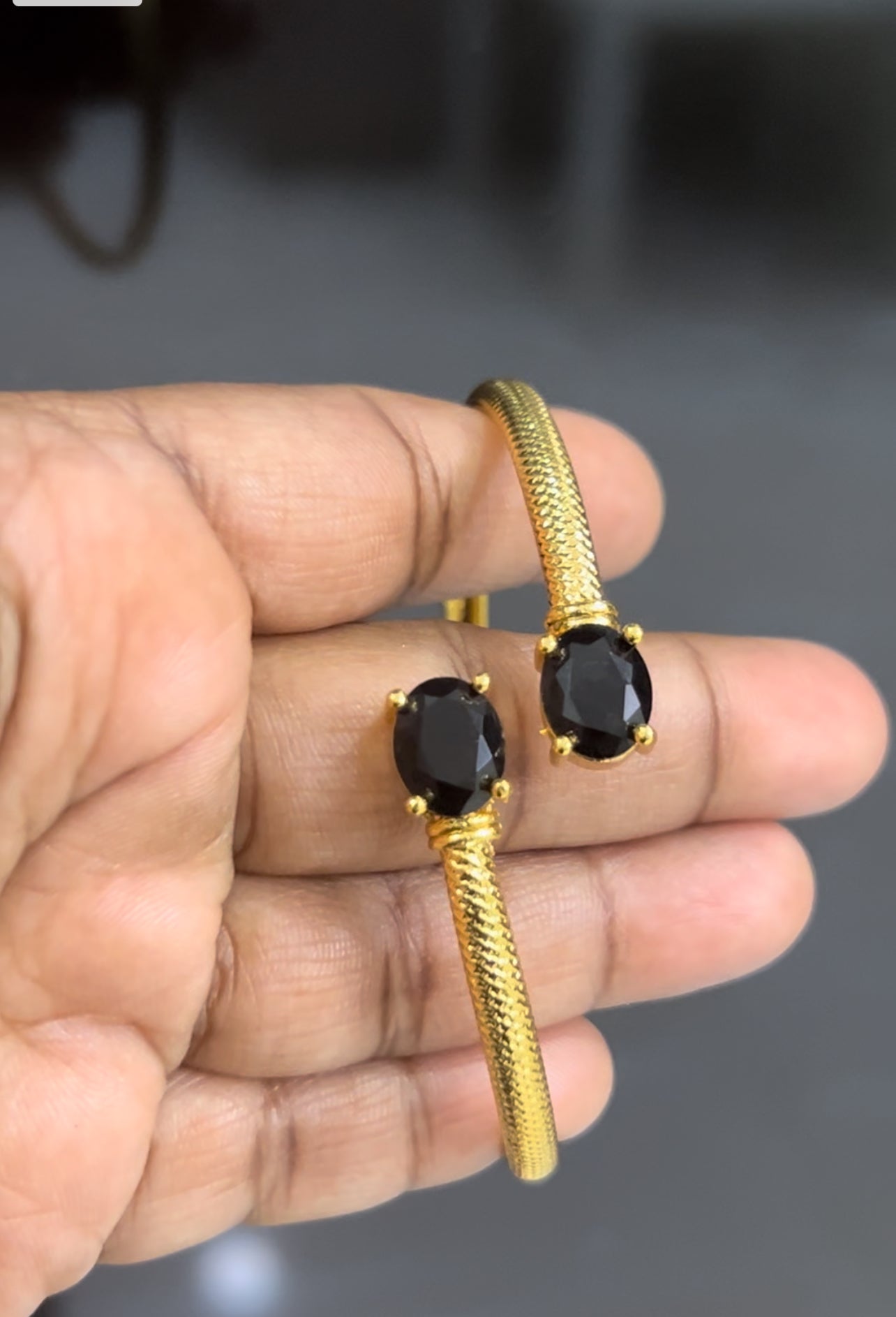 Kada with black stones