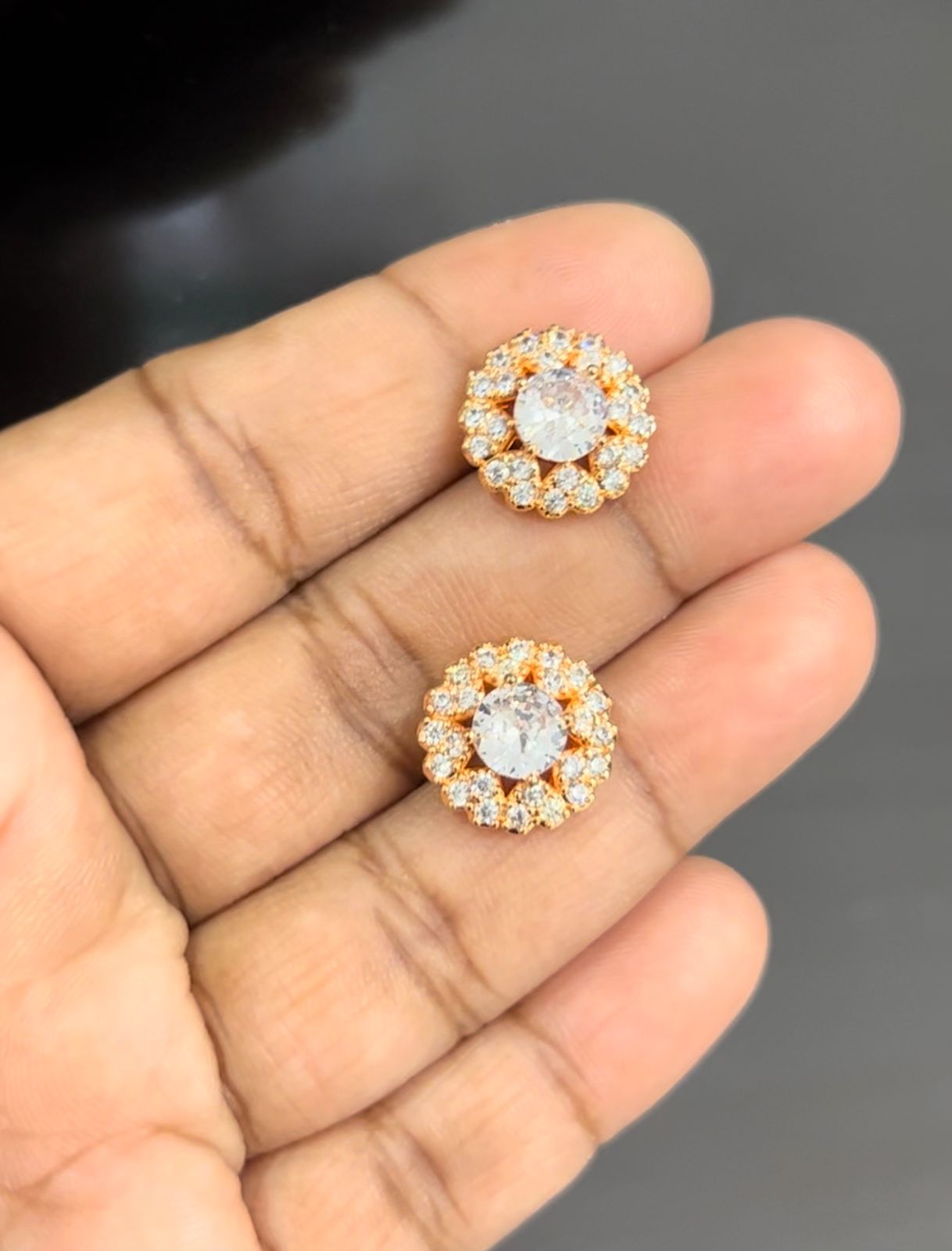 CZ White stones diamond look studs