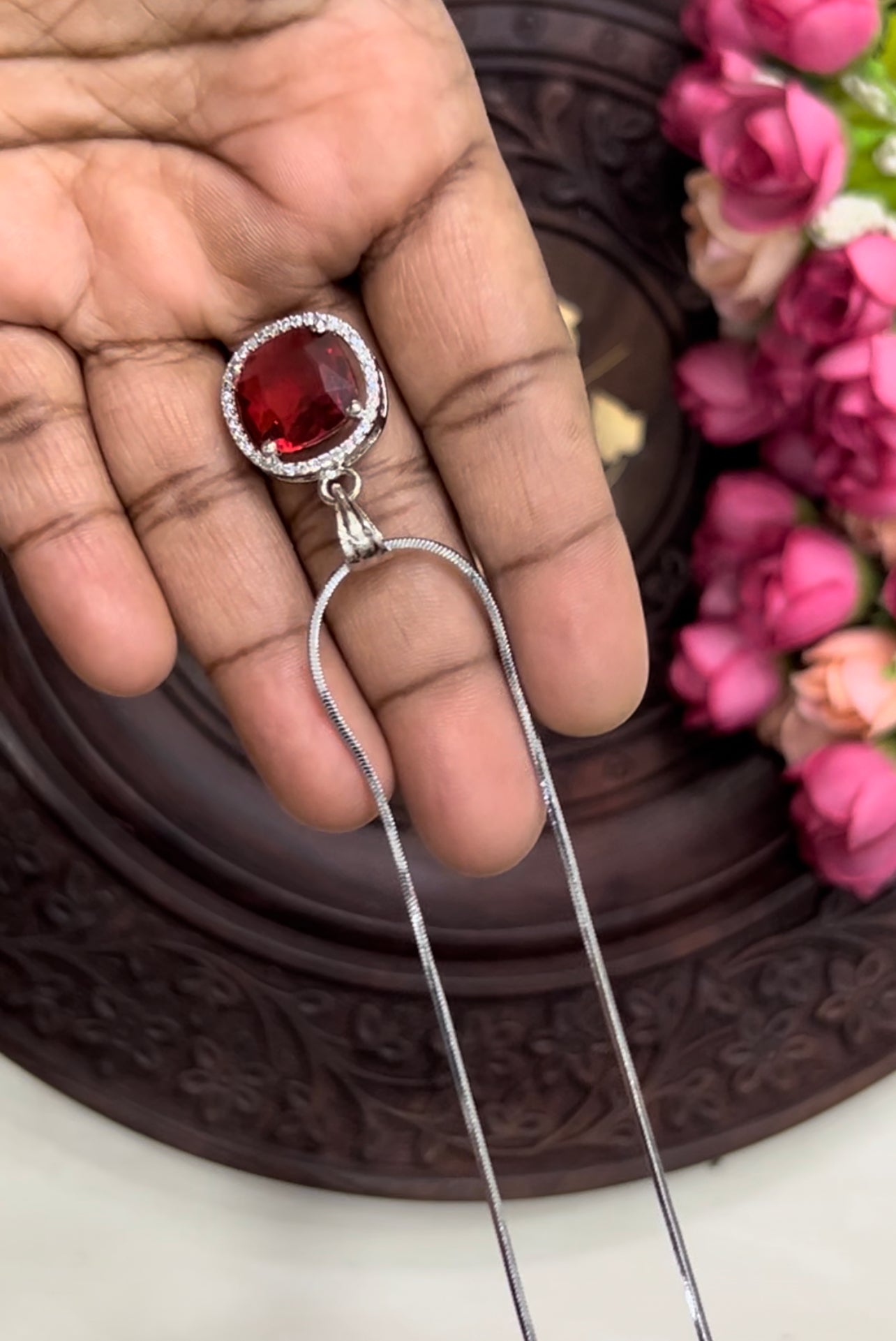 Sliver finish chain with earrings in red