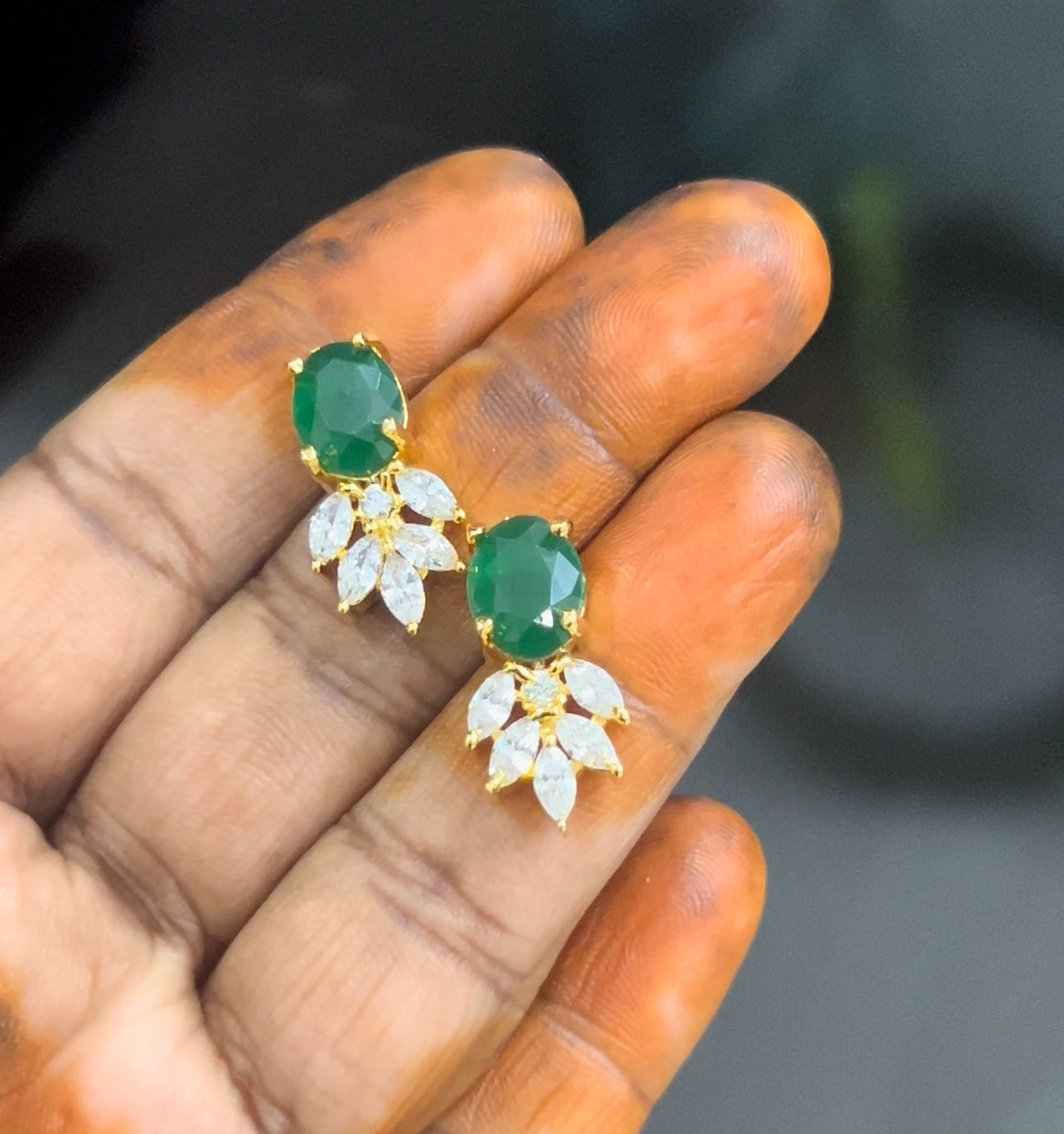 Green stone with petals fancy stud