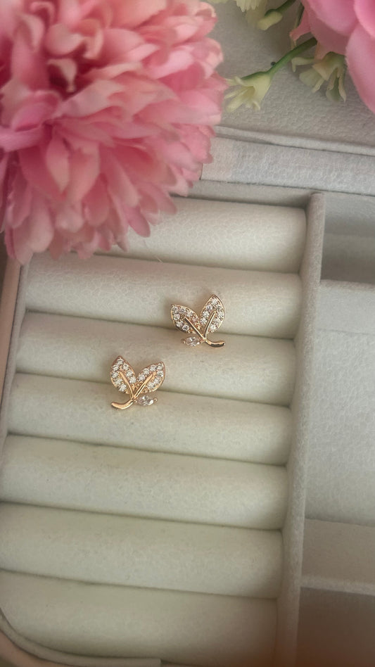 CZ full stone leaf stud