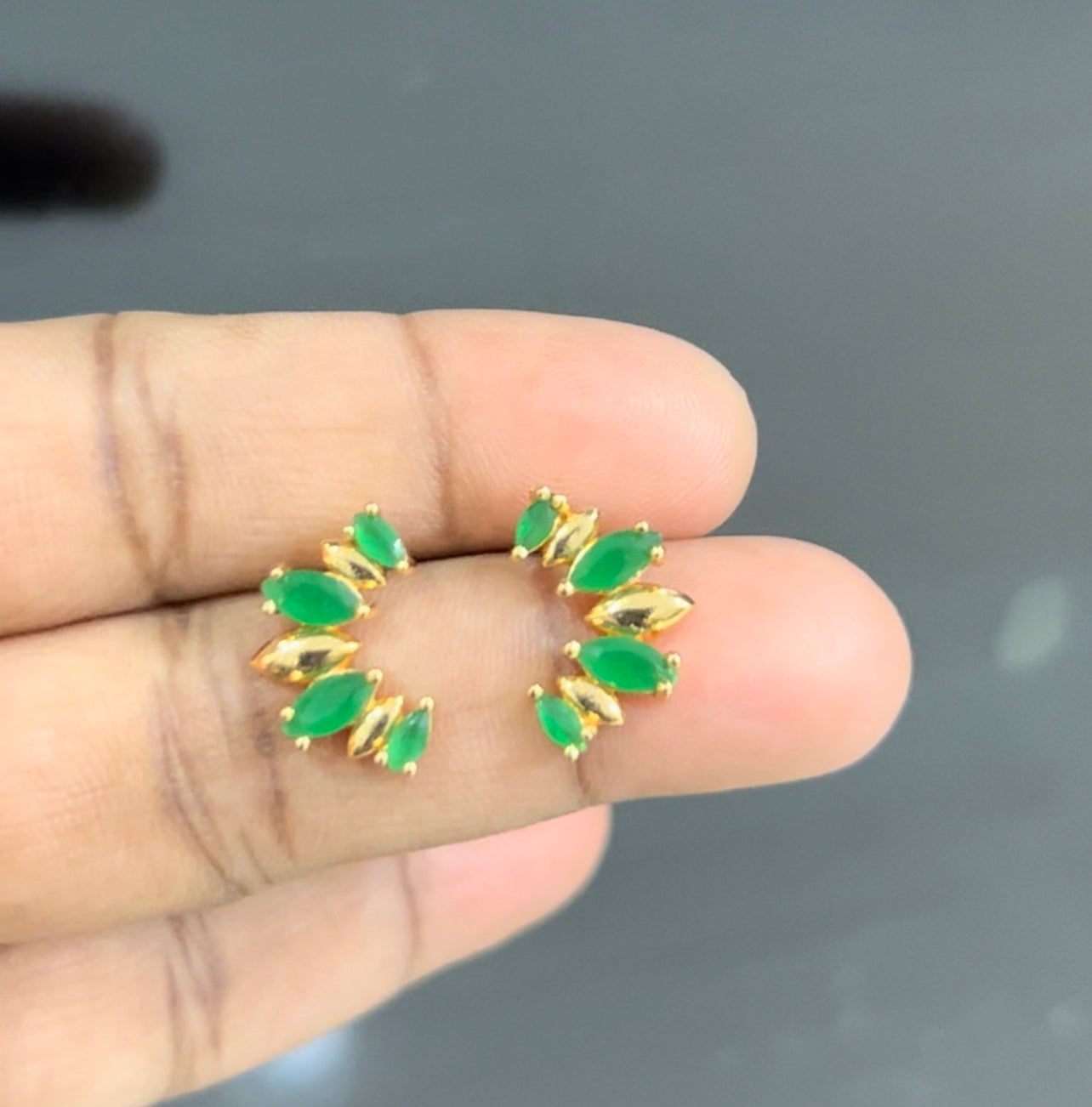 CZ green curved shaped stud