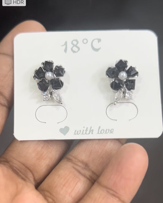 CZ black flower with leaf stud in sliver finish