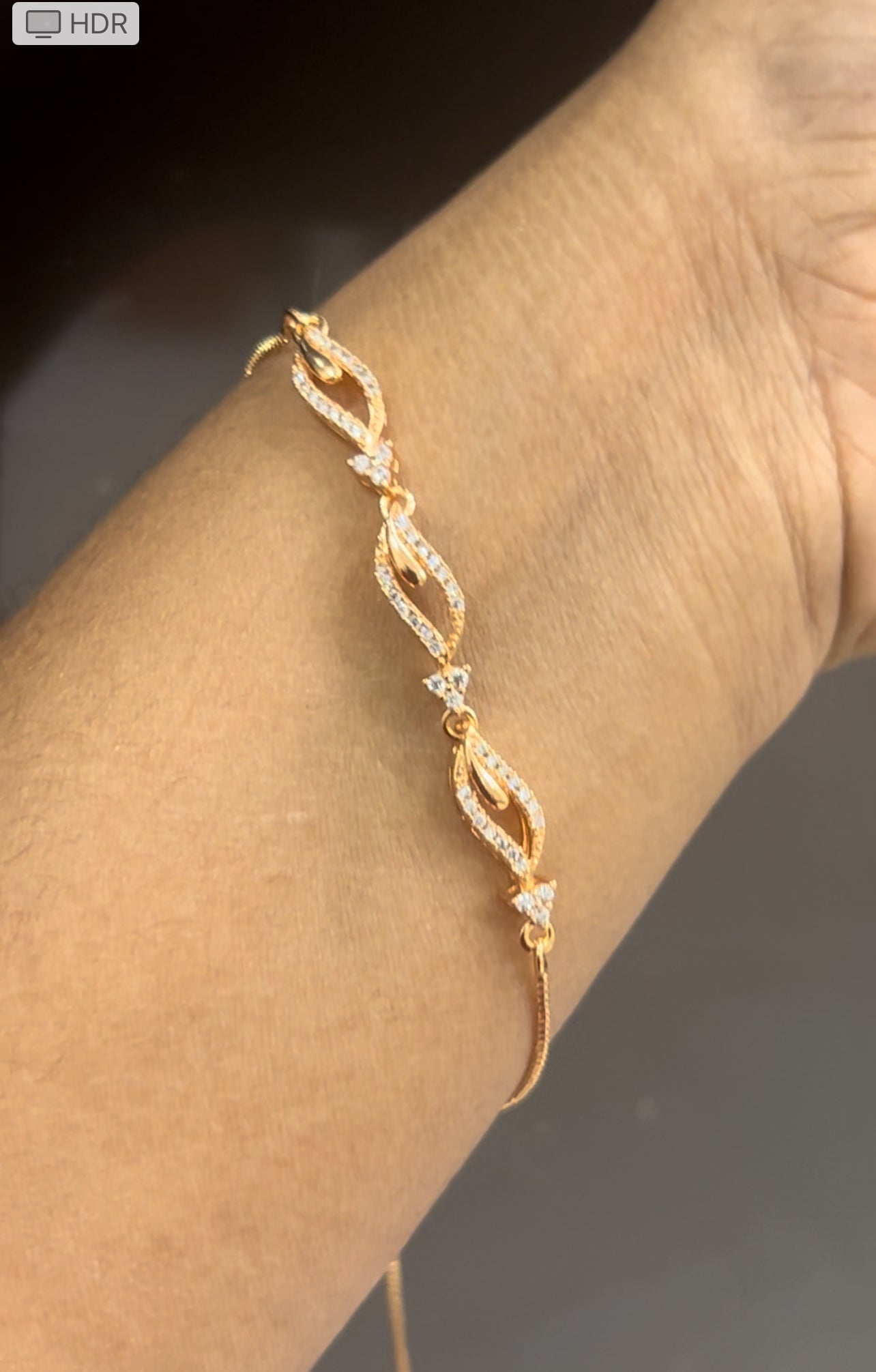 CZ Classic curve shaped bracelet