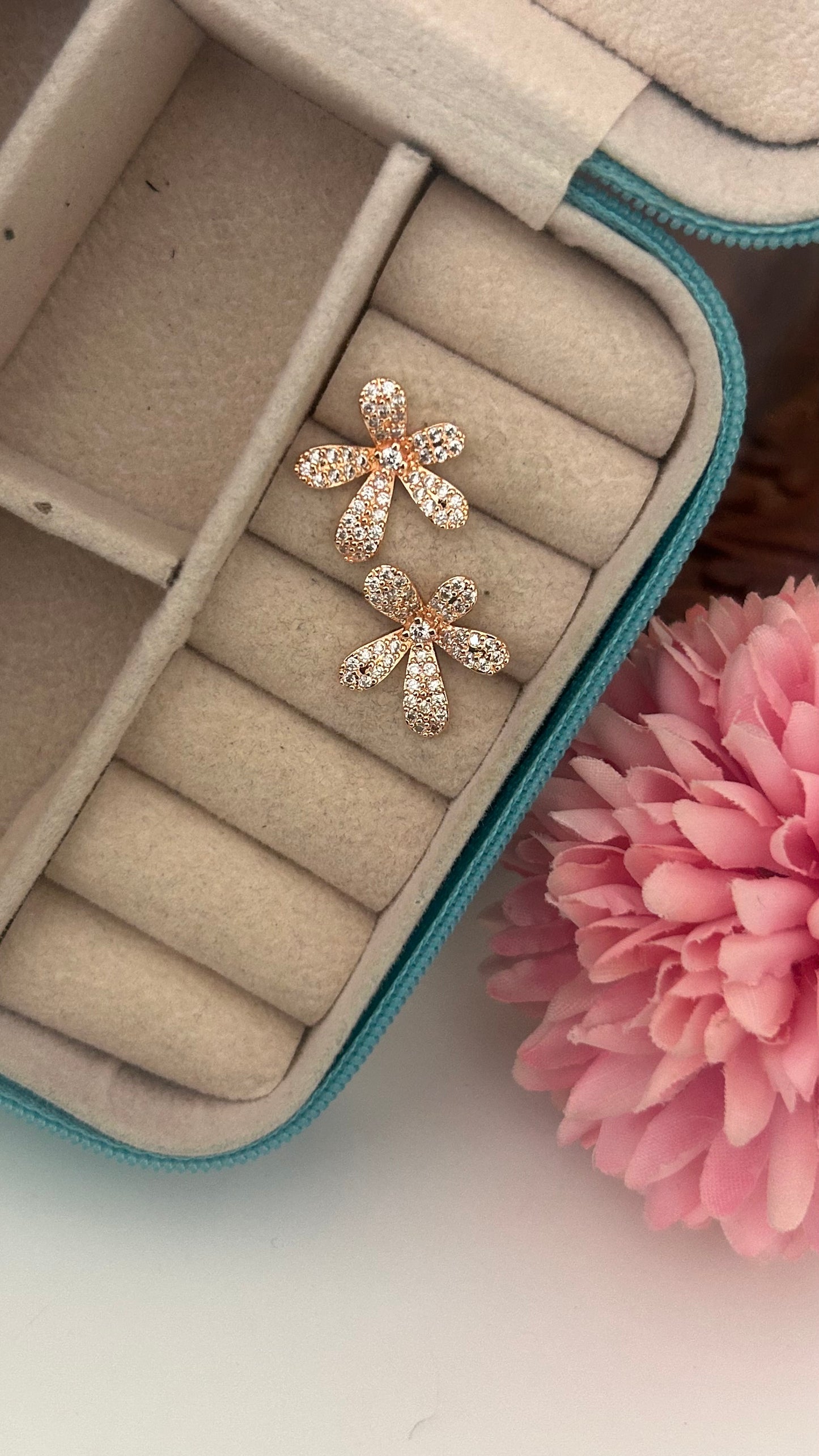 Cz 5 tap flower stud with full stones